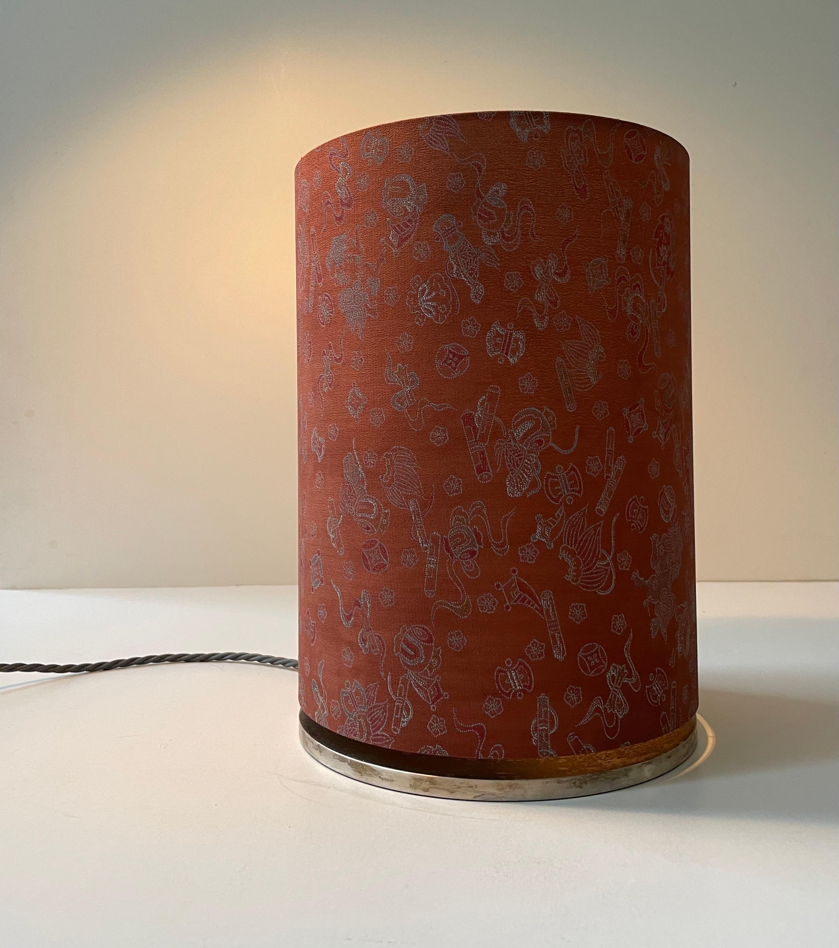 Hand-Crafted Object Table Lamp Made from Vintage Haori Kimono Col. Red With Organic Pattern For Sale