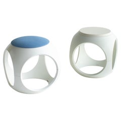 Étagère de table d'appoint Oblio  Von Robinson Y2K style espace age