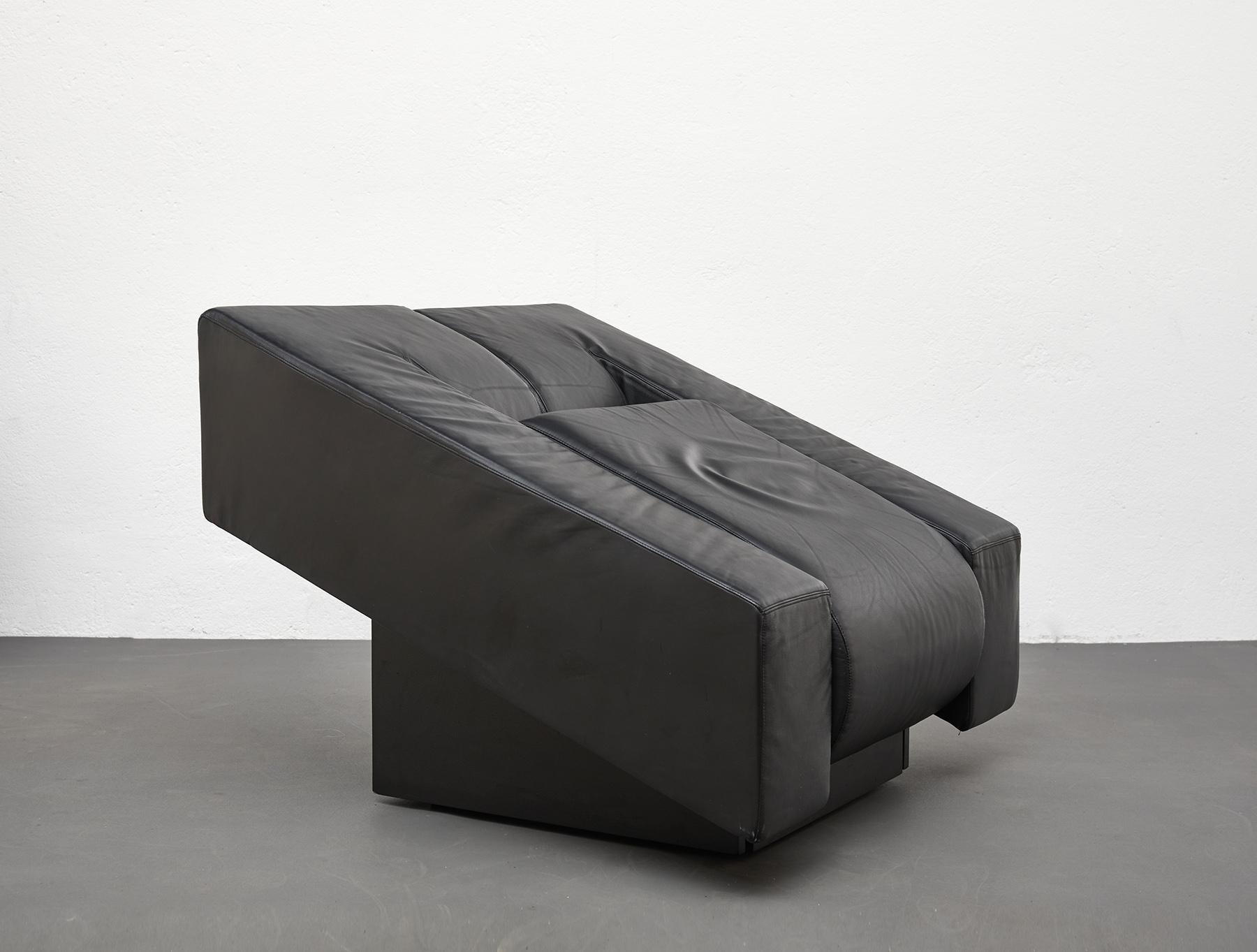 Obliqua Black Leather Lounge Chair by Mario Botta, Alias, 1987 4