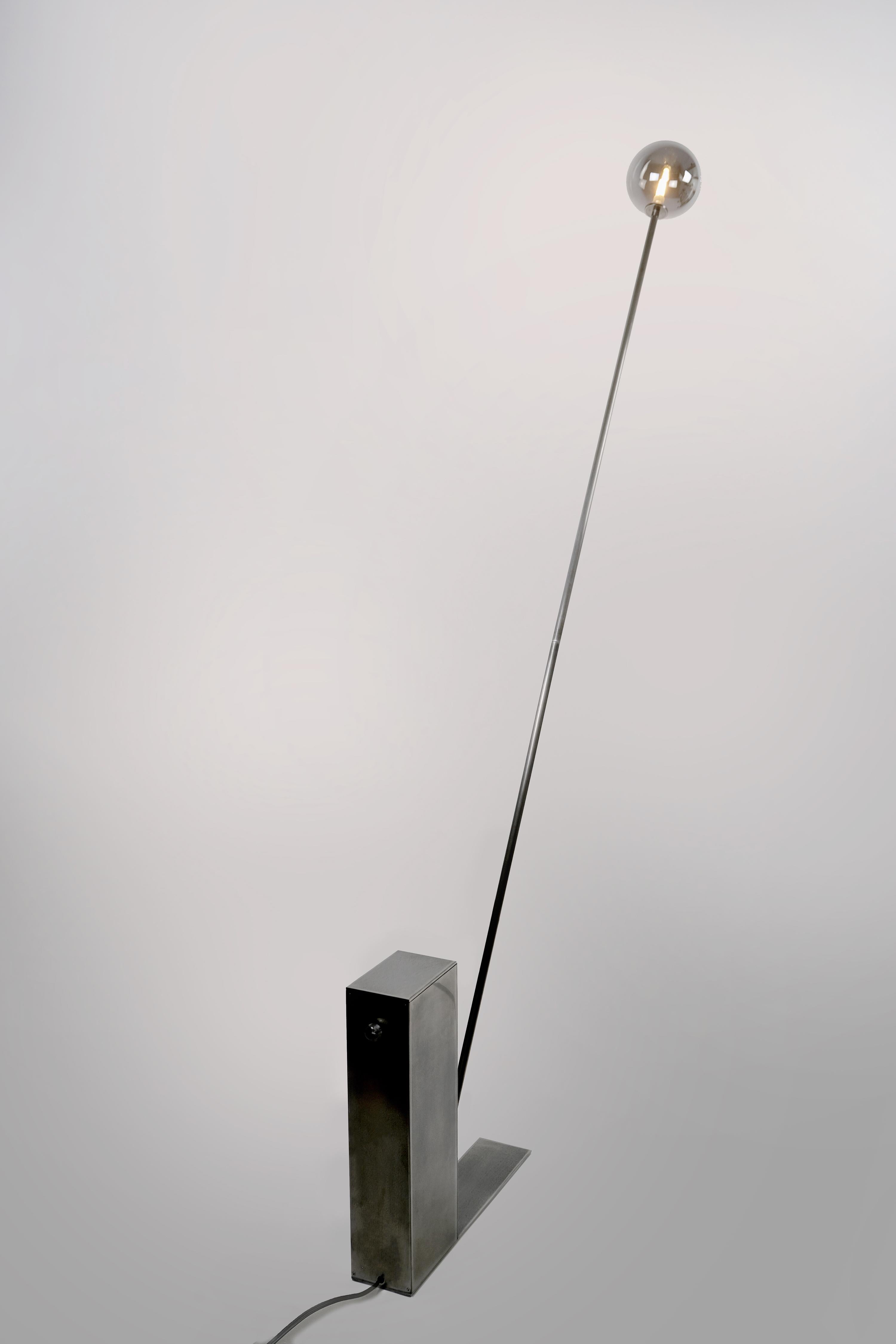 Altro Lampada da terra Oblique Glow di Studio A in vendita