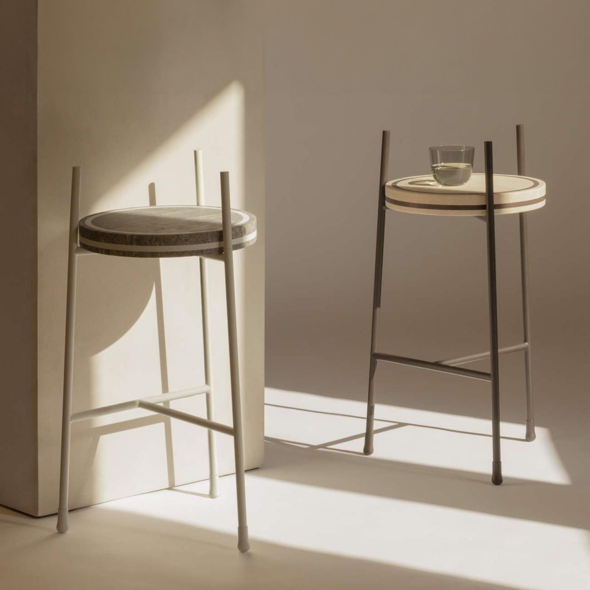 Moderne Petite table ronde Oblivion de Stephane Parmentier x Giobagnara en vente