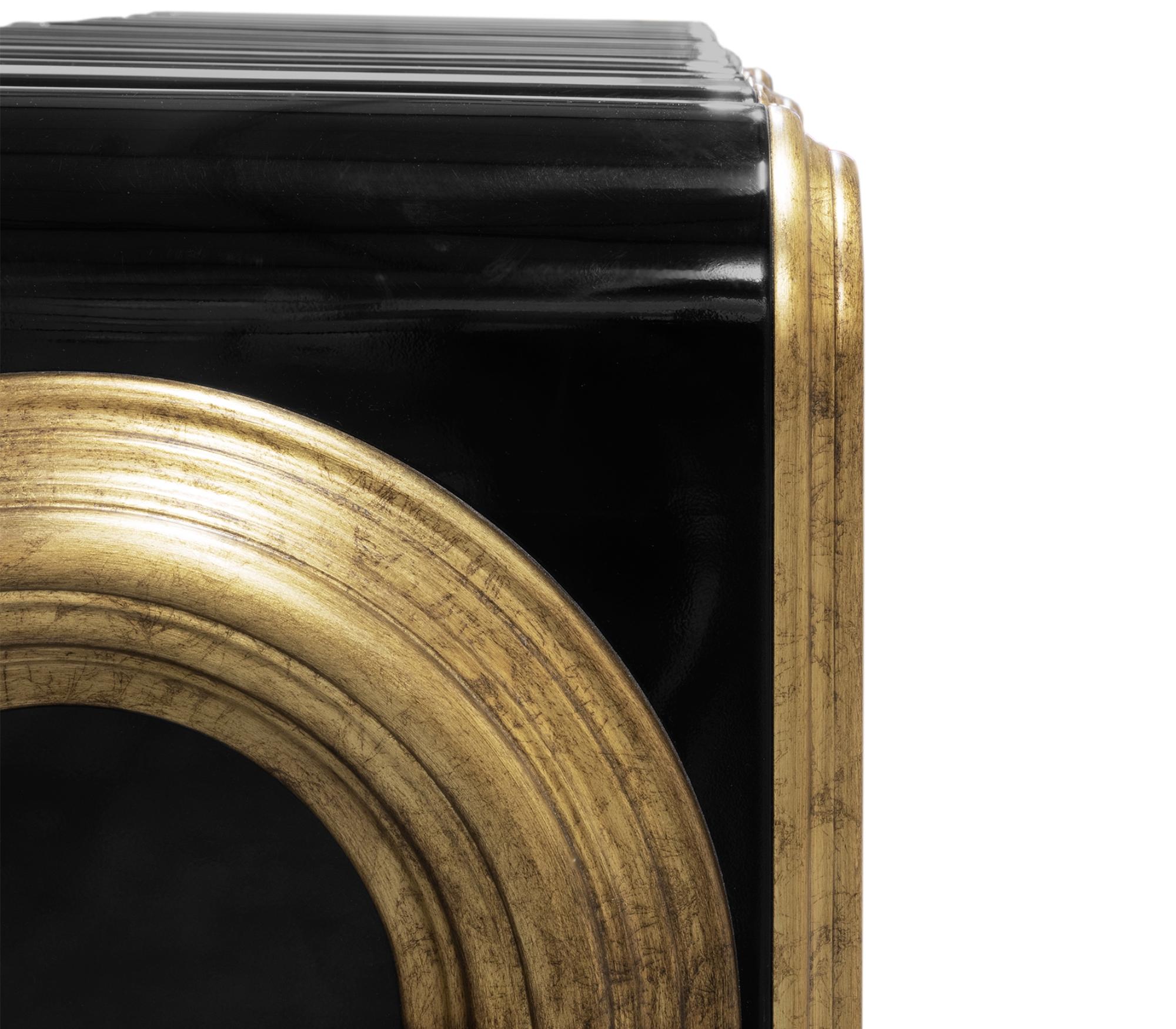 Credenza Oblong in oro invecchiato - Legno e foglia d'oro lavorati a mano - Boca Do Lobo in vendita 3
