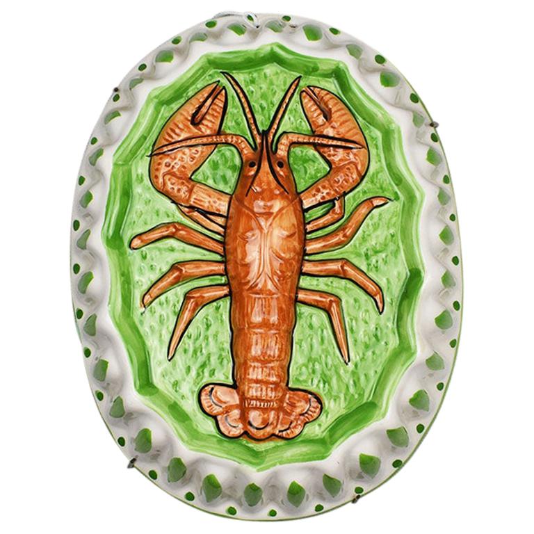 Molde decorativo oblongo de cerámica para langosta en verde y rojo