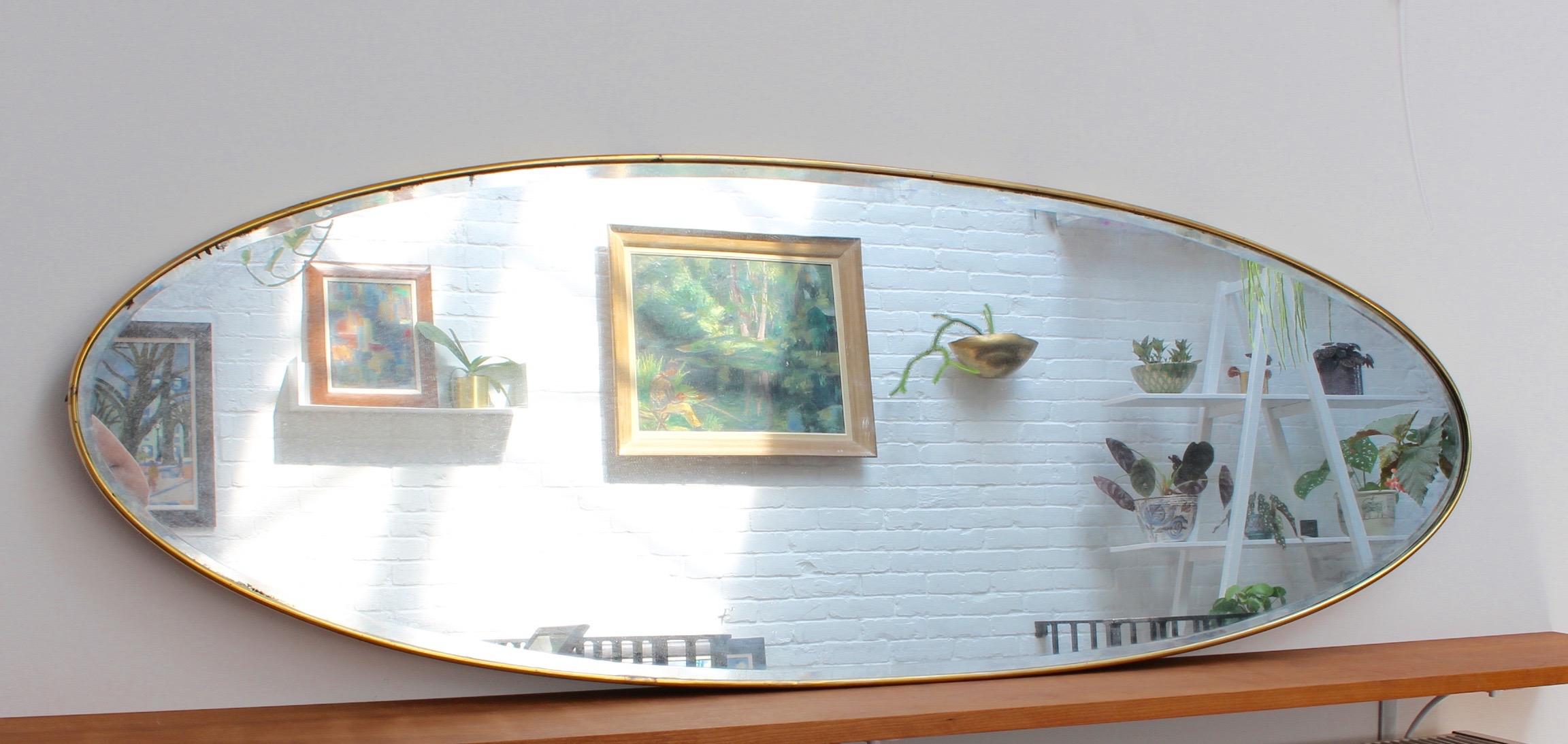 Oblong Italian Wall Mirror with Brass Frame, circa 1950s In Good Condition In London, GB