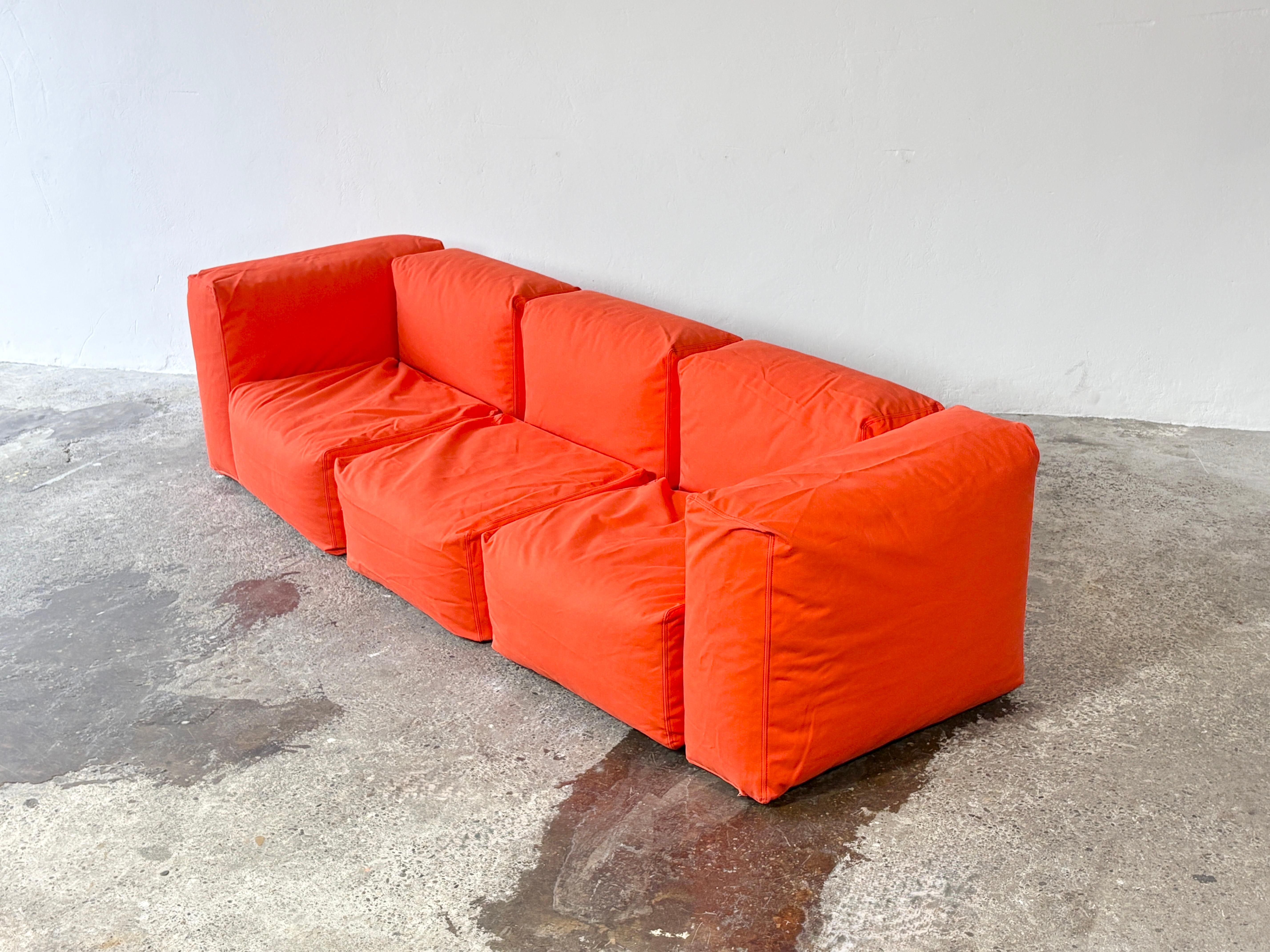 Divano componibile oblungo disegnato da Jasper Morrison per Cappellini in vendita 5