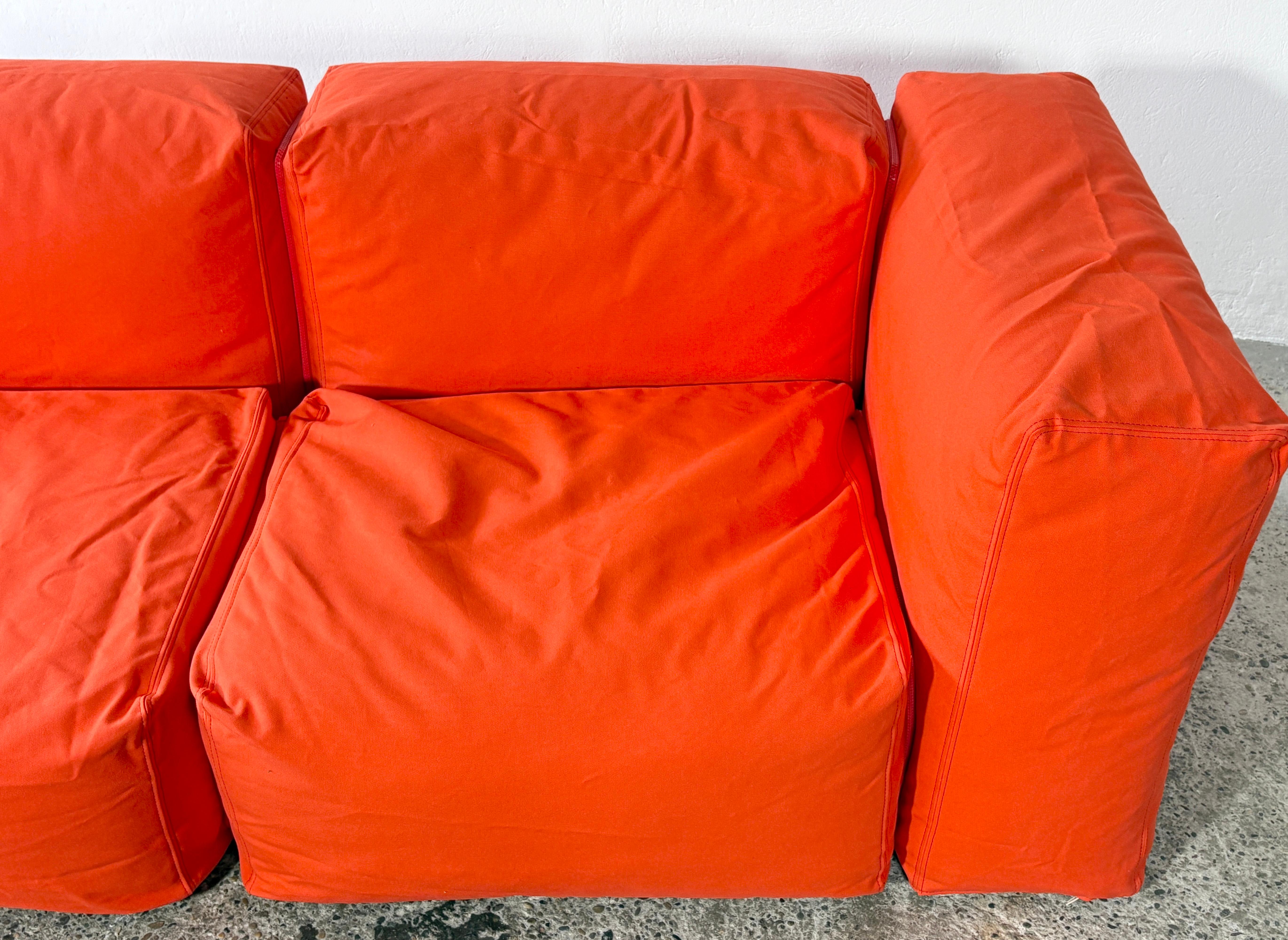 Divano componibile oblungo disegnato da Jasper Morrison per Cappellini in vendita 1