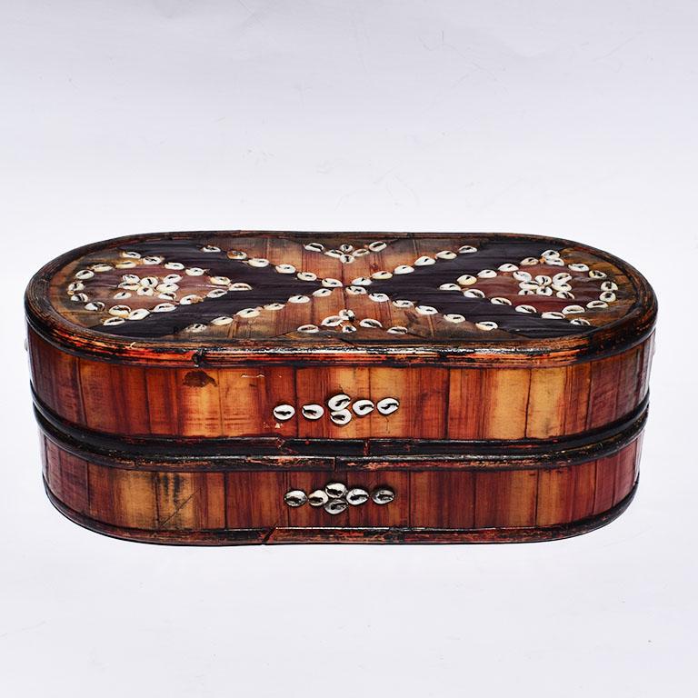 Southeast Asian Oblong Tribal Sea Shell Box with Removable Top and Geometric Design For Sale