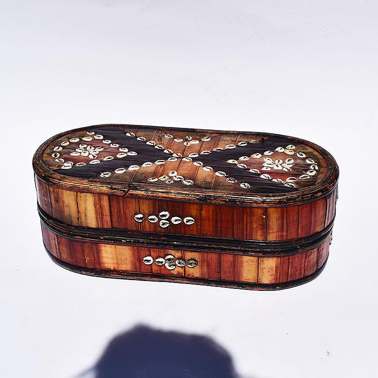 Oblong Tribal Sea Shell Box with Removable Top and Geometric Design In Good Condition For Sale In Oklahoma City, OK