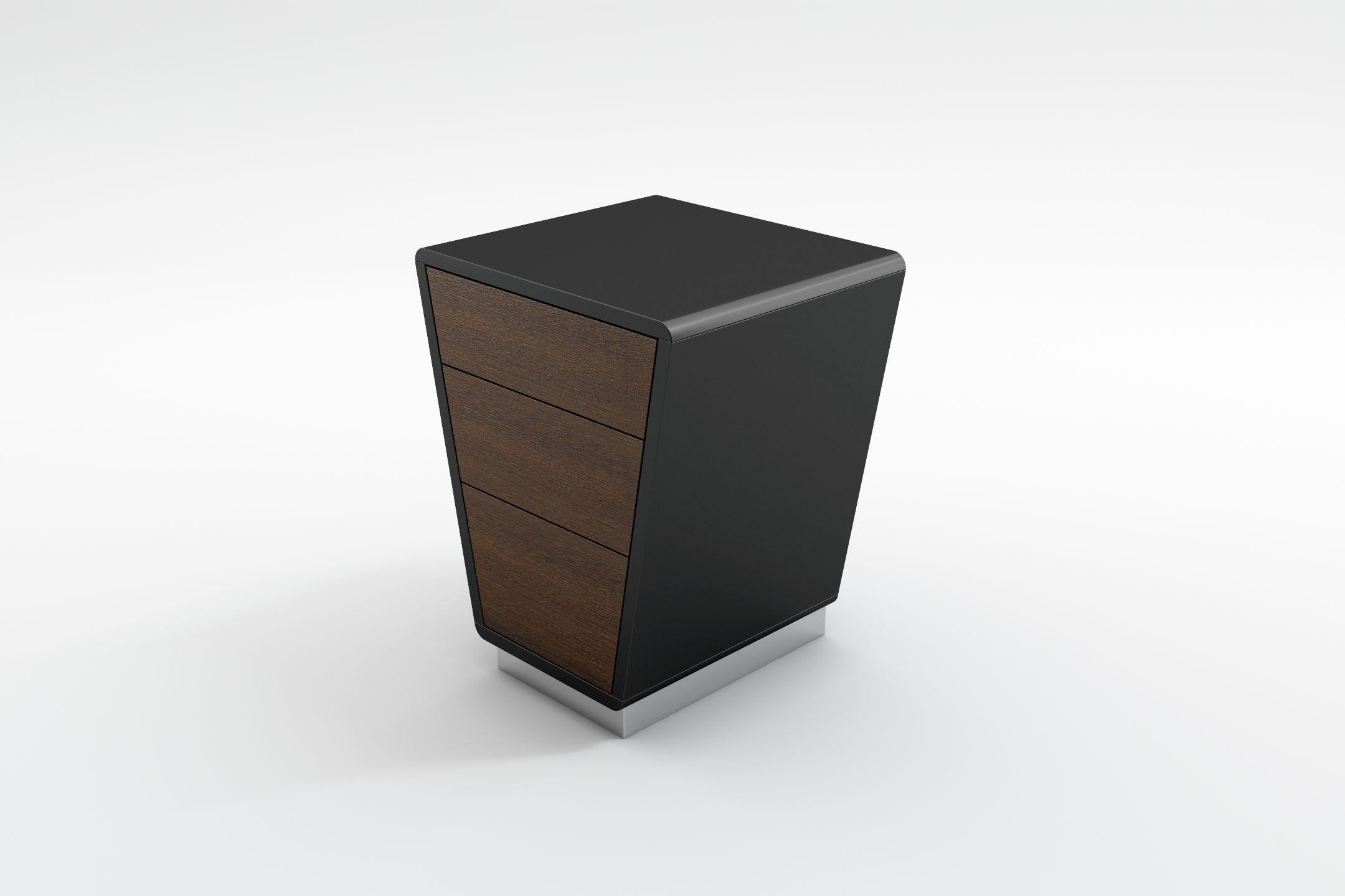 Obsidian Bedside Table - Modern Black Lacquered Table with Chrome Plinth In New Condition For Sale In London, GB