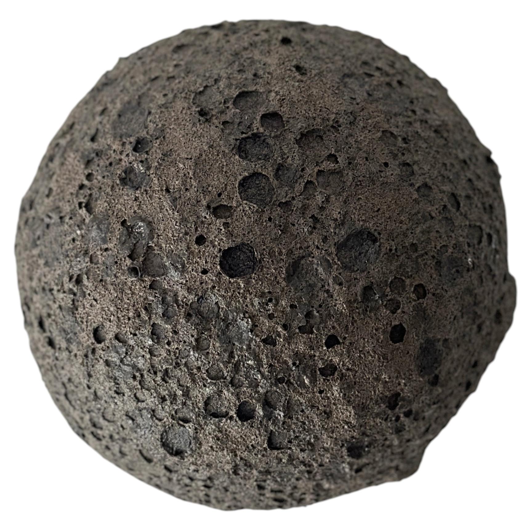 Obsidian Core Ceramic Wall Sculpture, Dark Lava Stone Texture Wall Art (Sculpture murale en céramique avec noyau d'obsidienne, texture de pierre de lave foncée)