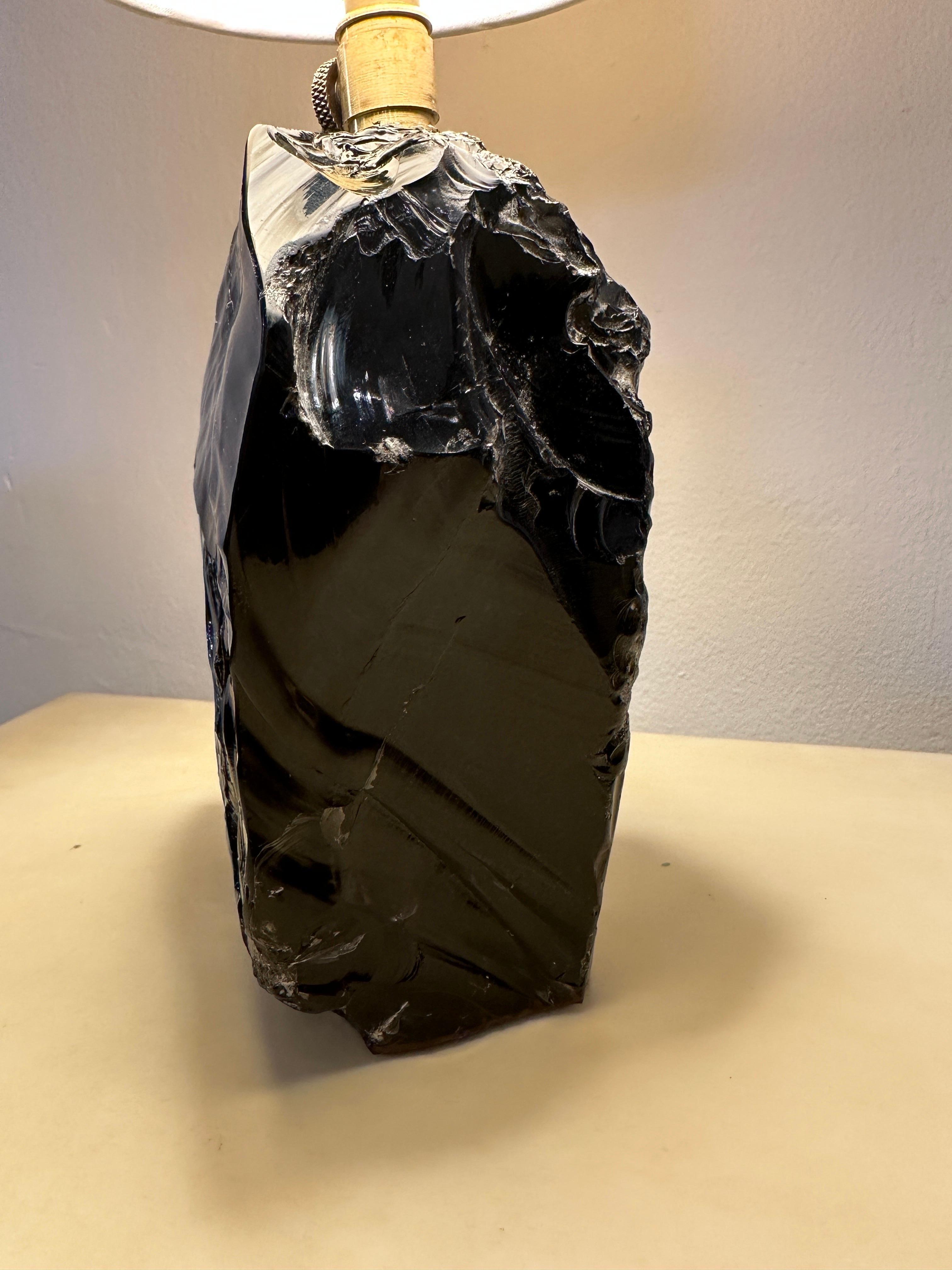 Obsidianische Smaragdgrüne Glas-Tischlampe im Zustand „Gut“ im Angebot in East Hampton, NY