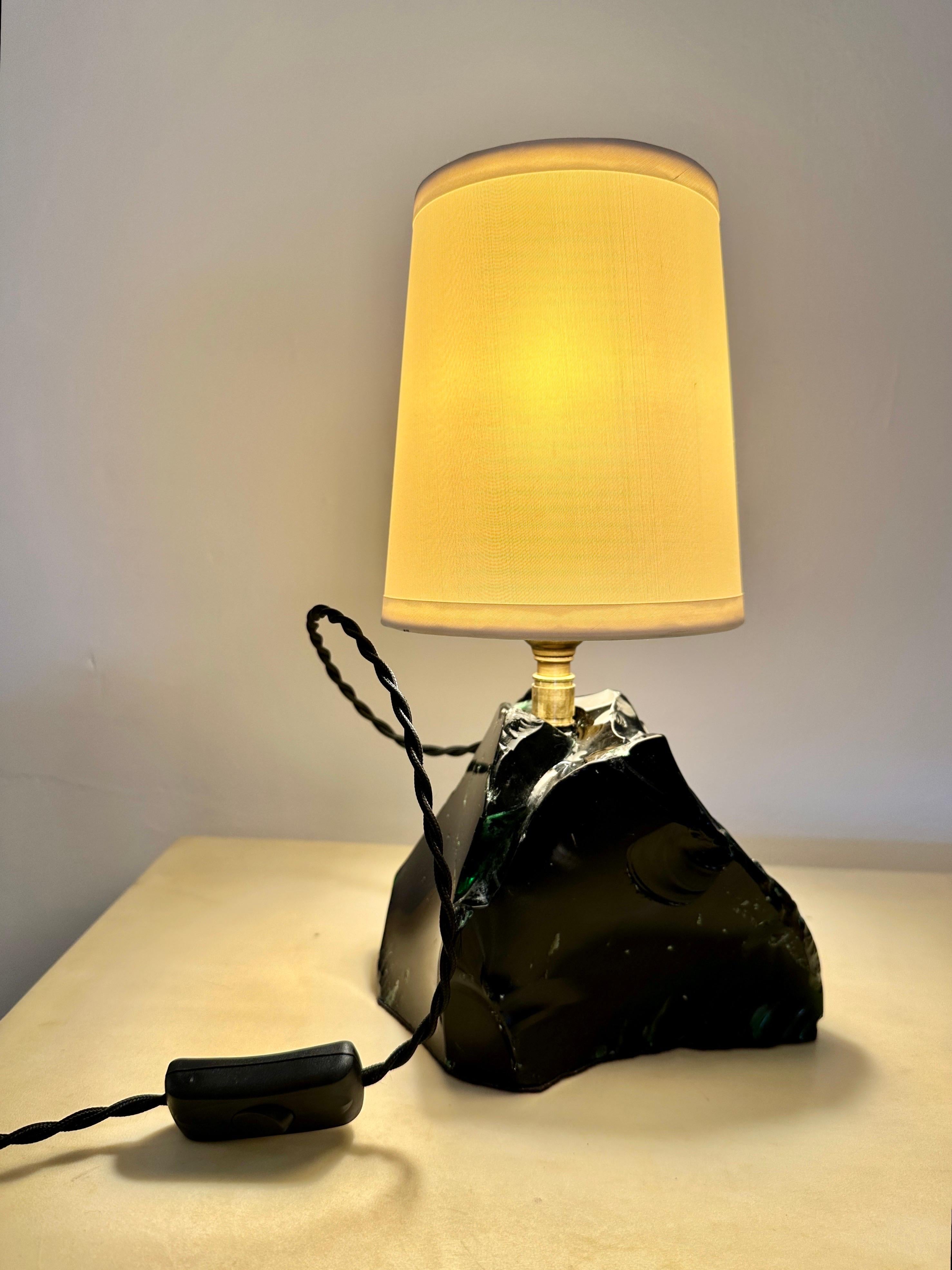 Obsidian Emerald Green Glass Table Lamp 2