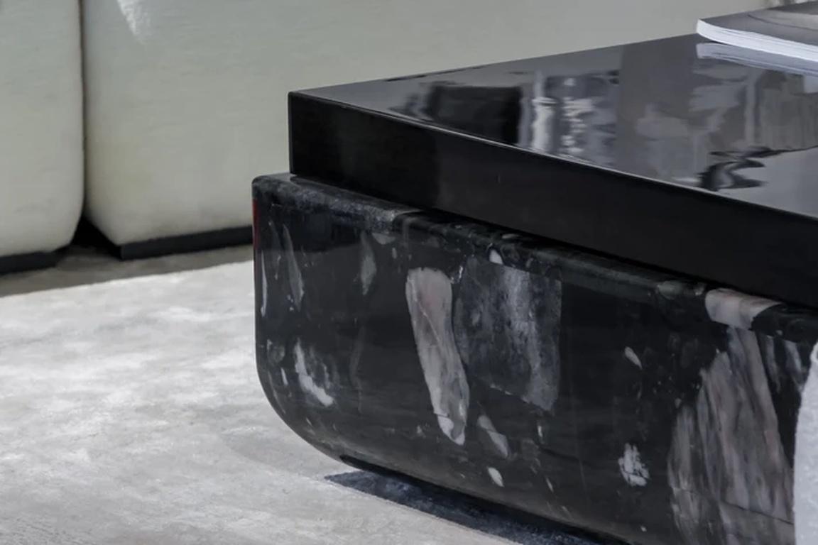 Table basse Obsidian Luxe - Une expression audacieuse du luxe moderne Neuf - En vente à Gurugram, IN