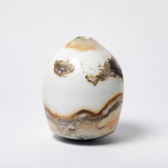 "Obus" terra sigillata vase by Alistair Danhieux, 2010.