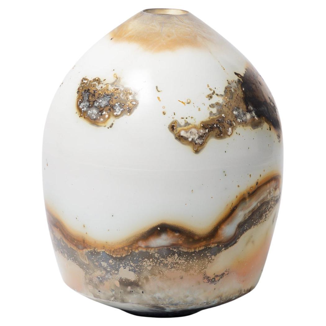 "Obus" terra sigillata vase by Alistair Danhieux, 2010.