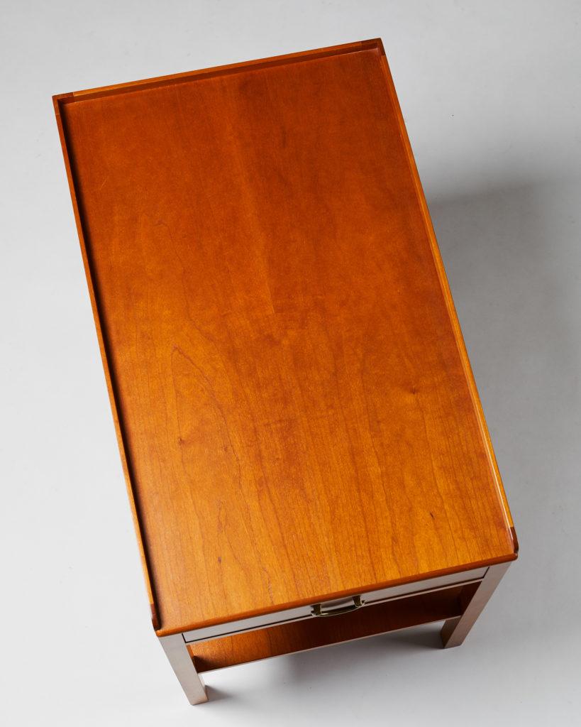 Mid-20th Century Occasional/Bedside Table Model 914 Designed by Josef Frank for Svenskt Tenn
