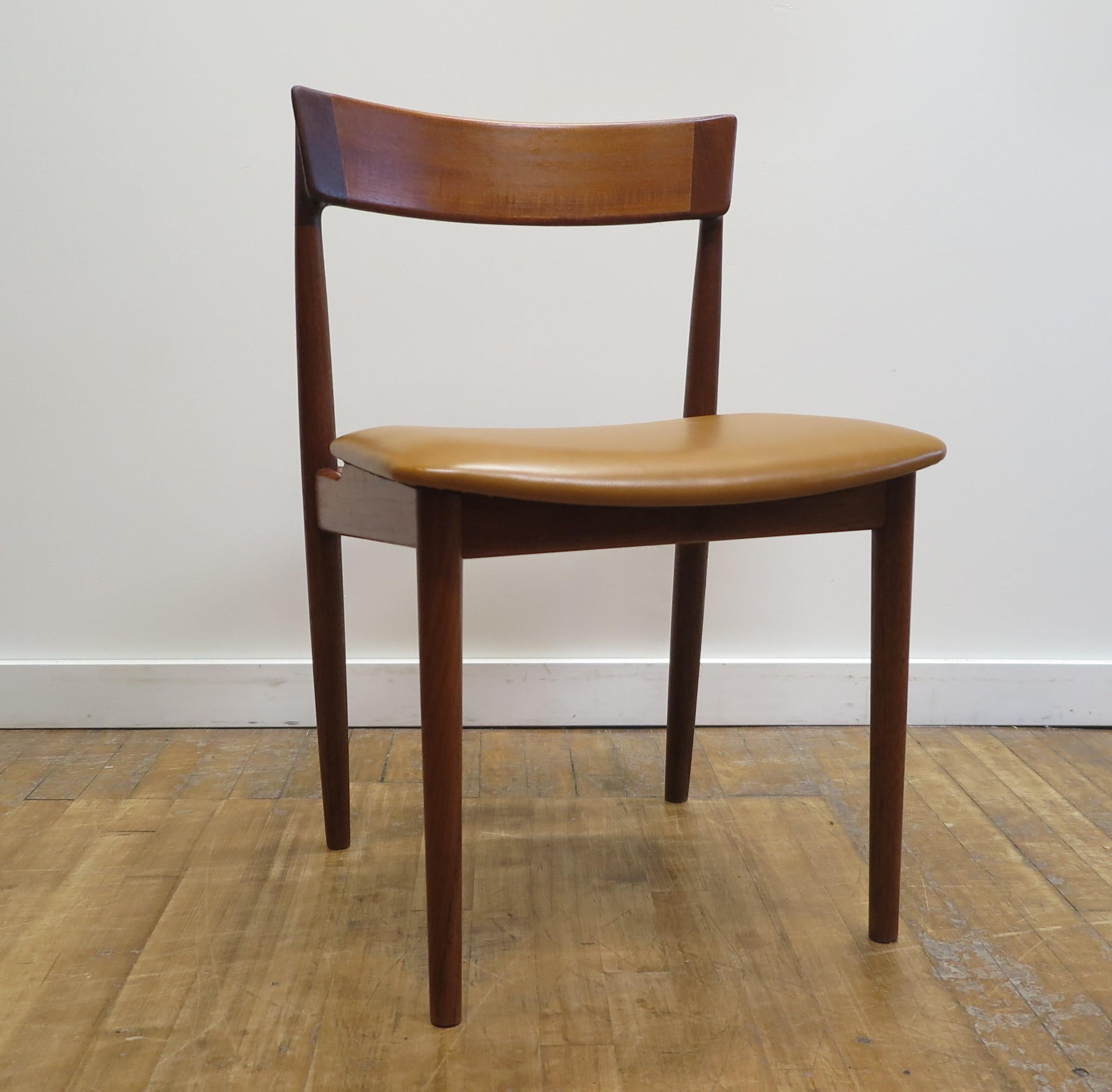 Mid-Century Modern Occasional Chair Henry Rosengren Hansen model 39 For Sale