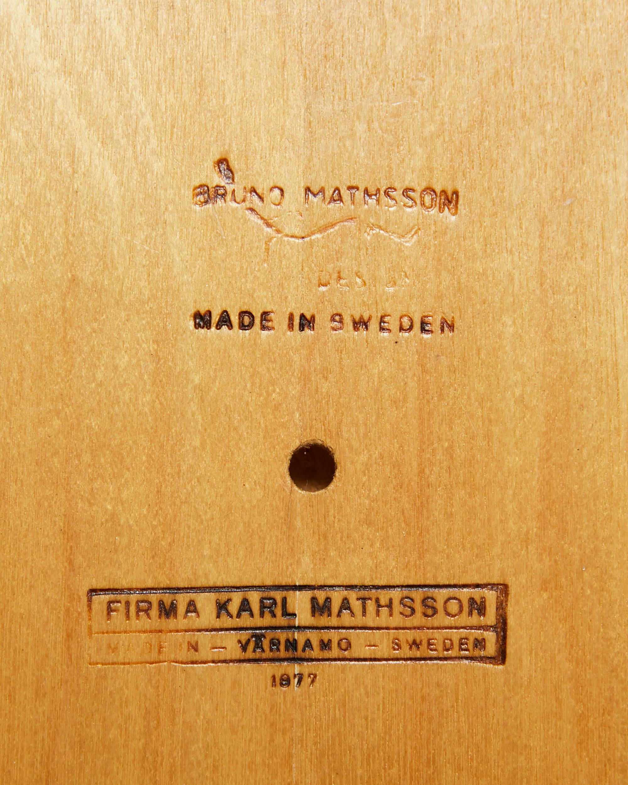 Beistelltisch Annika, entworfen von Bruno Mathsson für Karl Mathsson im Zustand „Gut“ im Angebot in Stockholm, SE