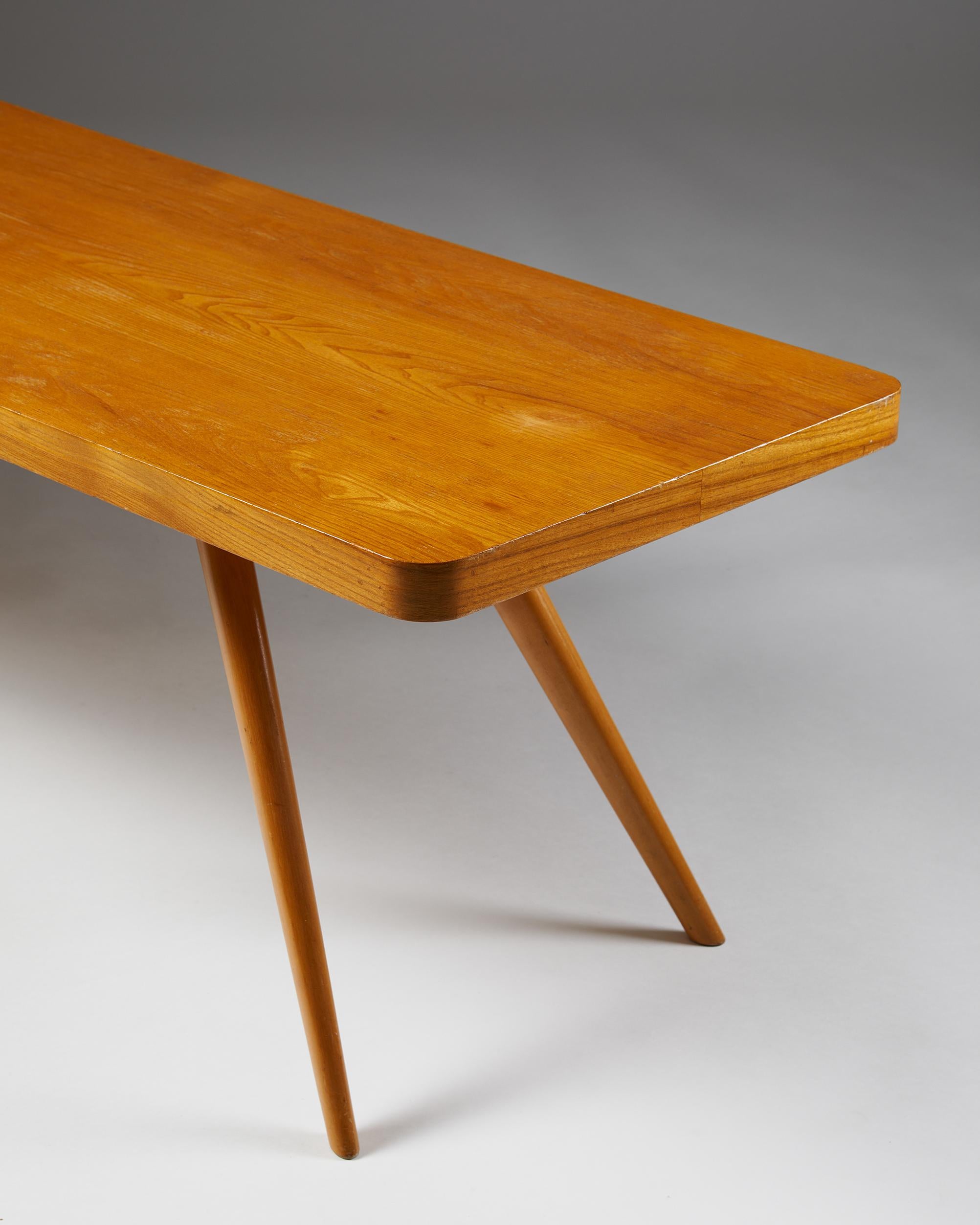 Occasional Table, Anonymous for Oy Stockmann AB, Finland, 1950s For Sale 3