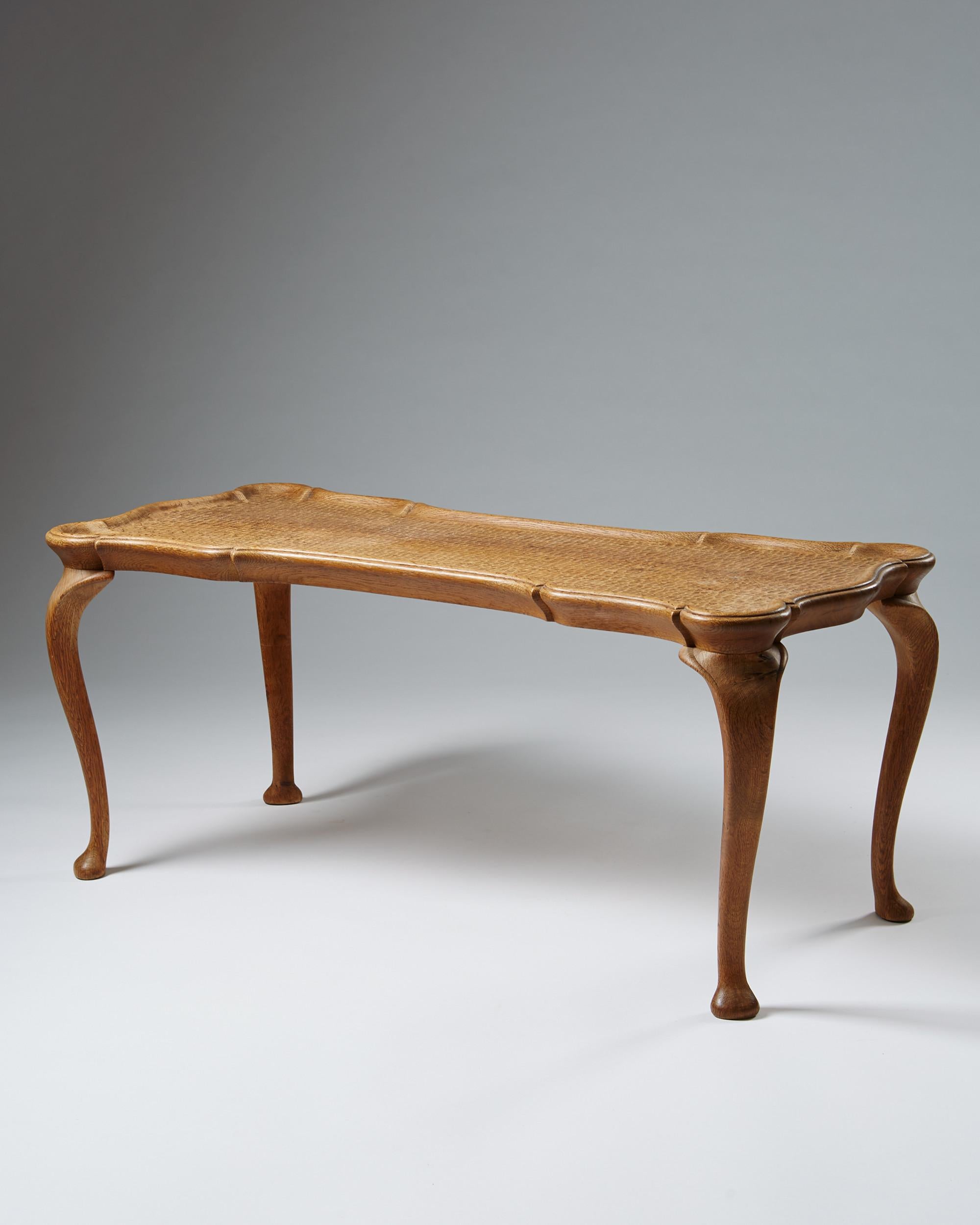 Scandinavian Modern Occasional Table Attributed to Frits Henningsen, Denmark 1940s For Sale