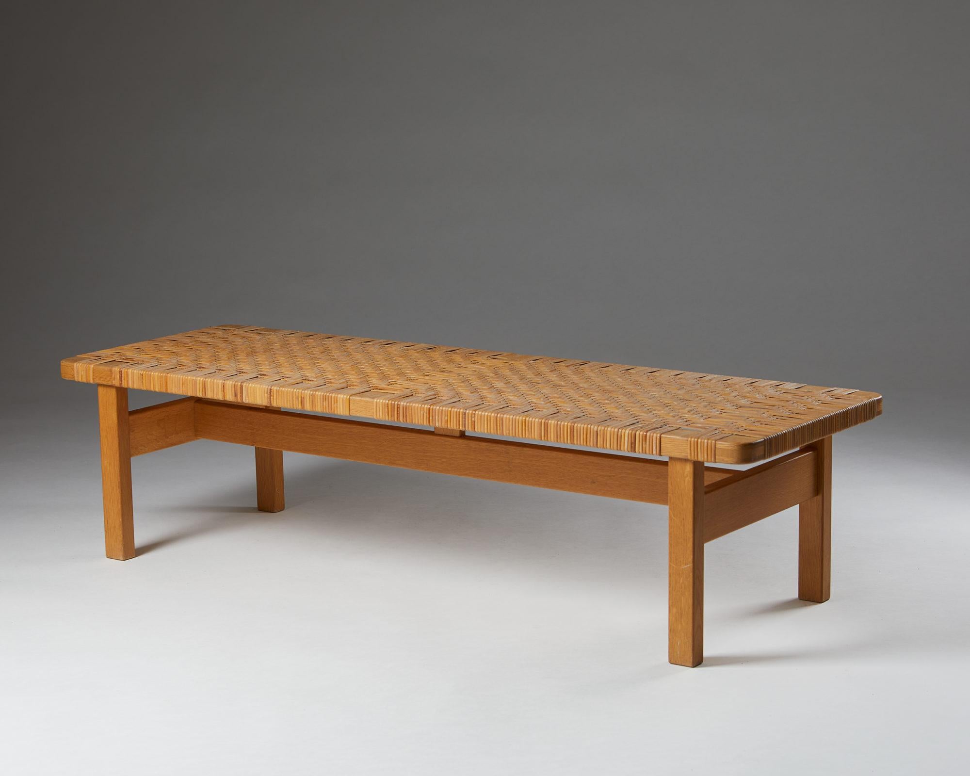 Mid-20th Century Occasional Table/Bench Model 5272 Designed by Börge Mogensen, Denmark, 1950s
