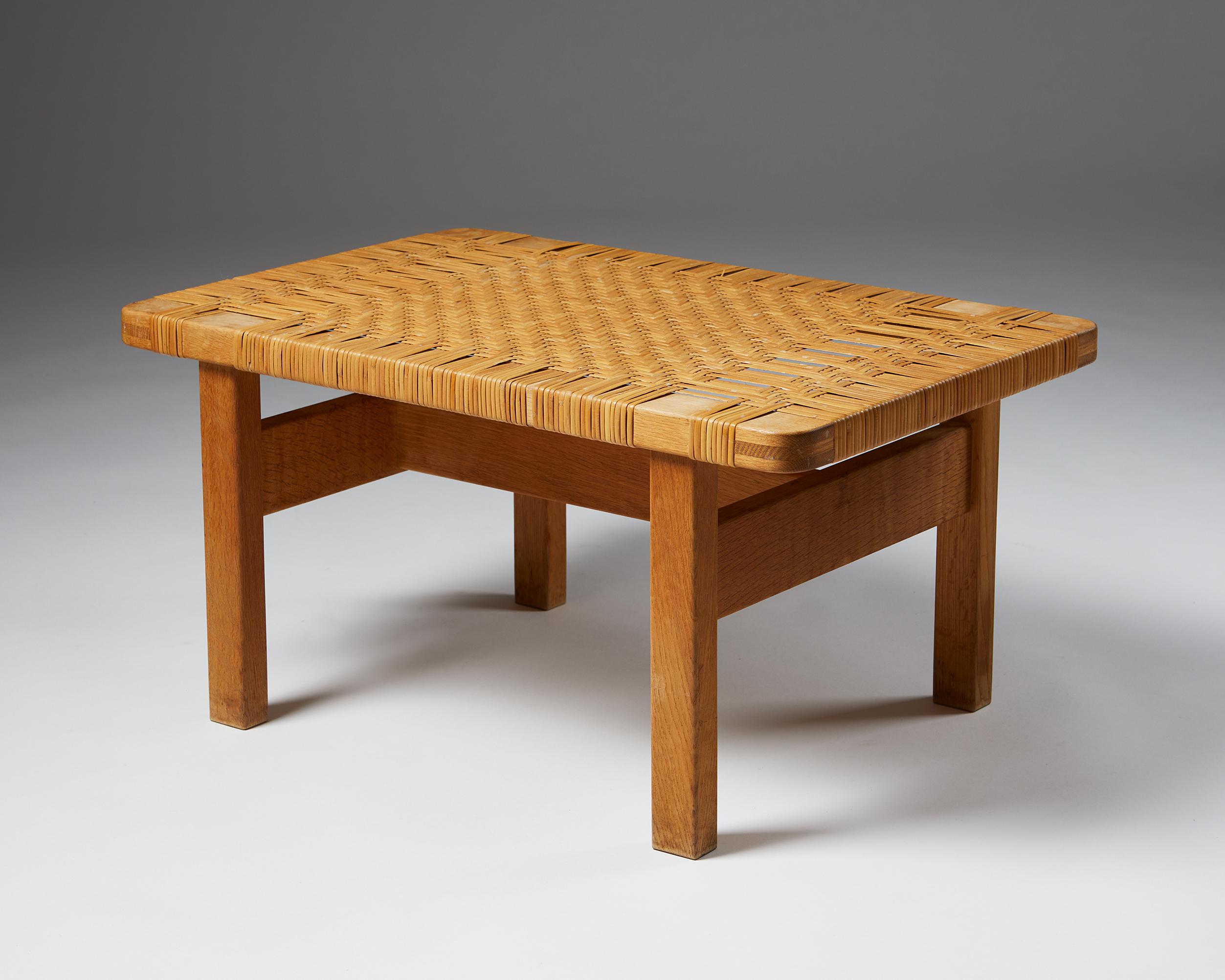 Mid-Century Modern Table/banc d'appoint Modèle 5273, Design by Börge Mogensen, Oak, Cane, 1950s en vente