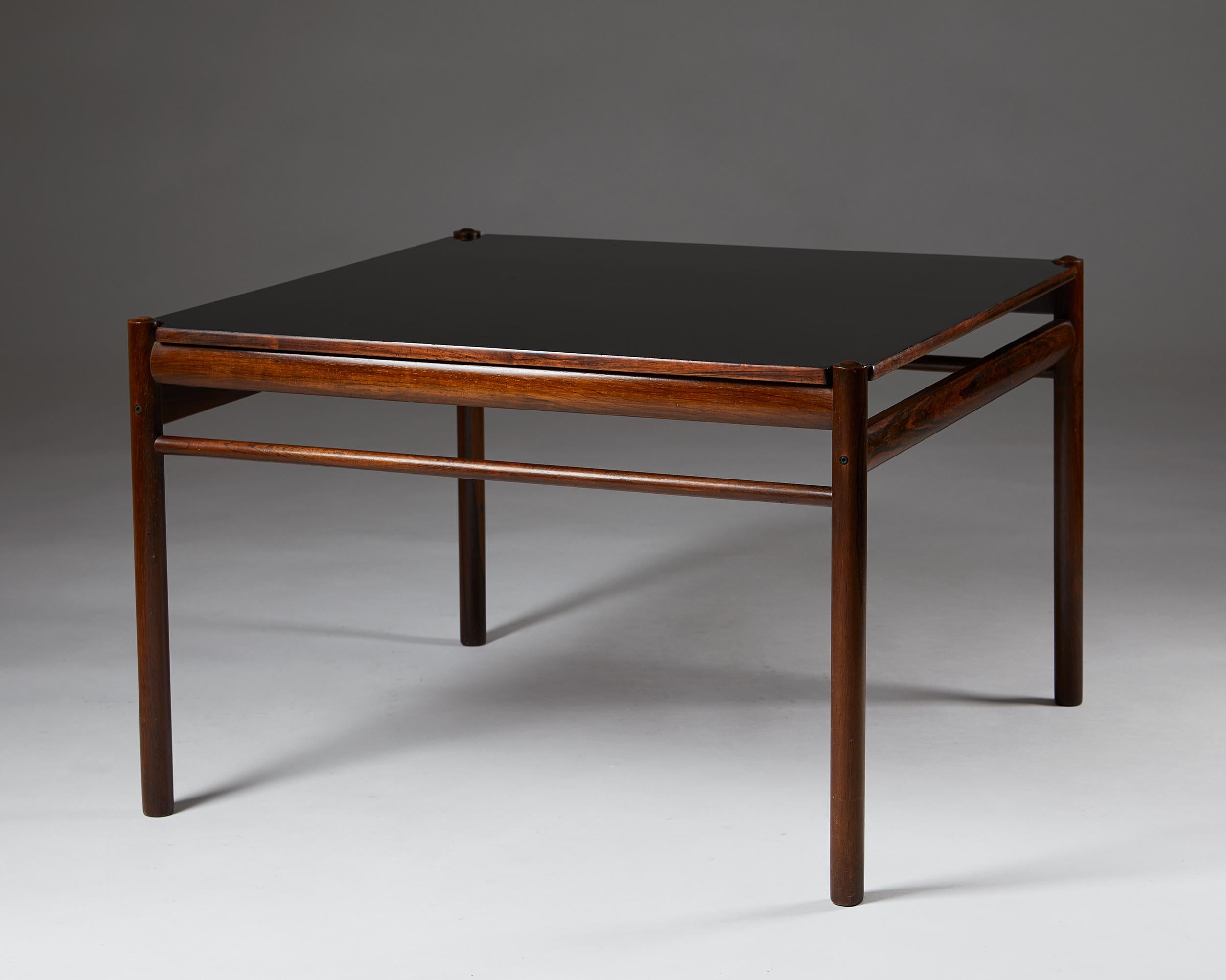 Scandinavian Modern Occasional Table “Colonial” Designed by Ole Wanscher for P. Jeppesen