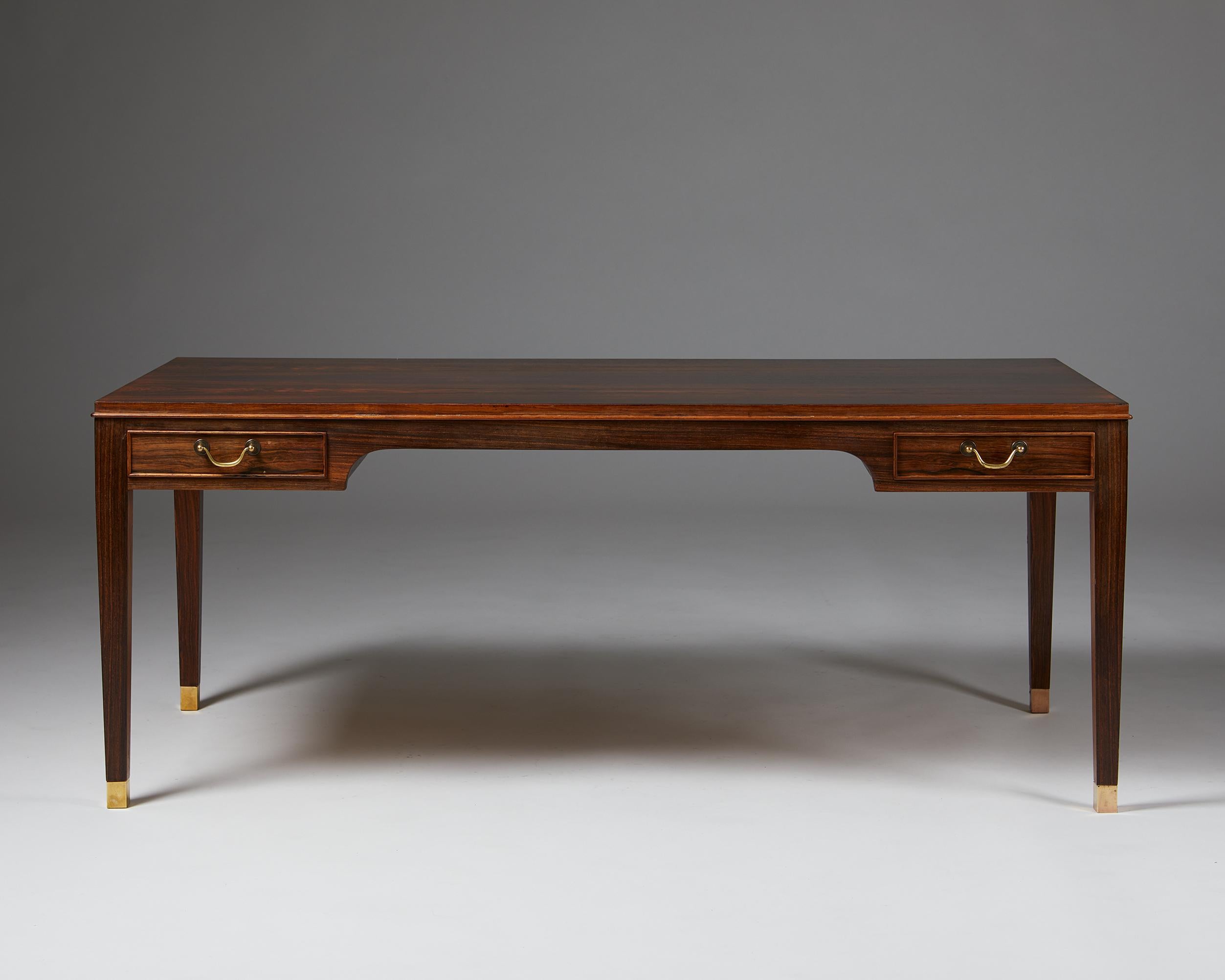 Danish Occasional Table Designed by Frits Henningsen, Denmark, 1940’s For Sale