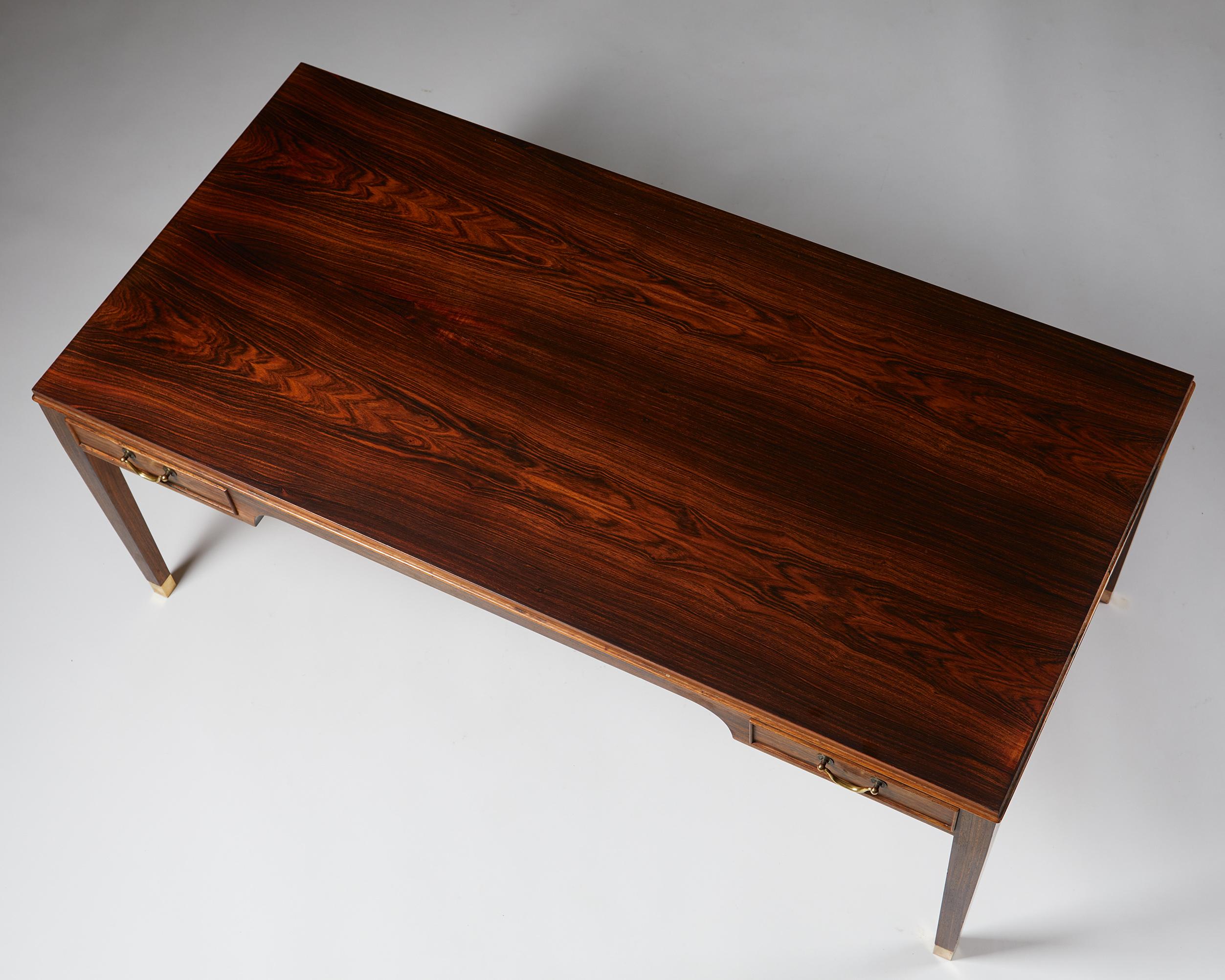 Occasional Table Designed by Frits Henningsen, Denmark, 1940’s For Sale 1