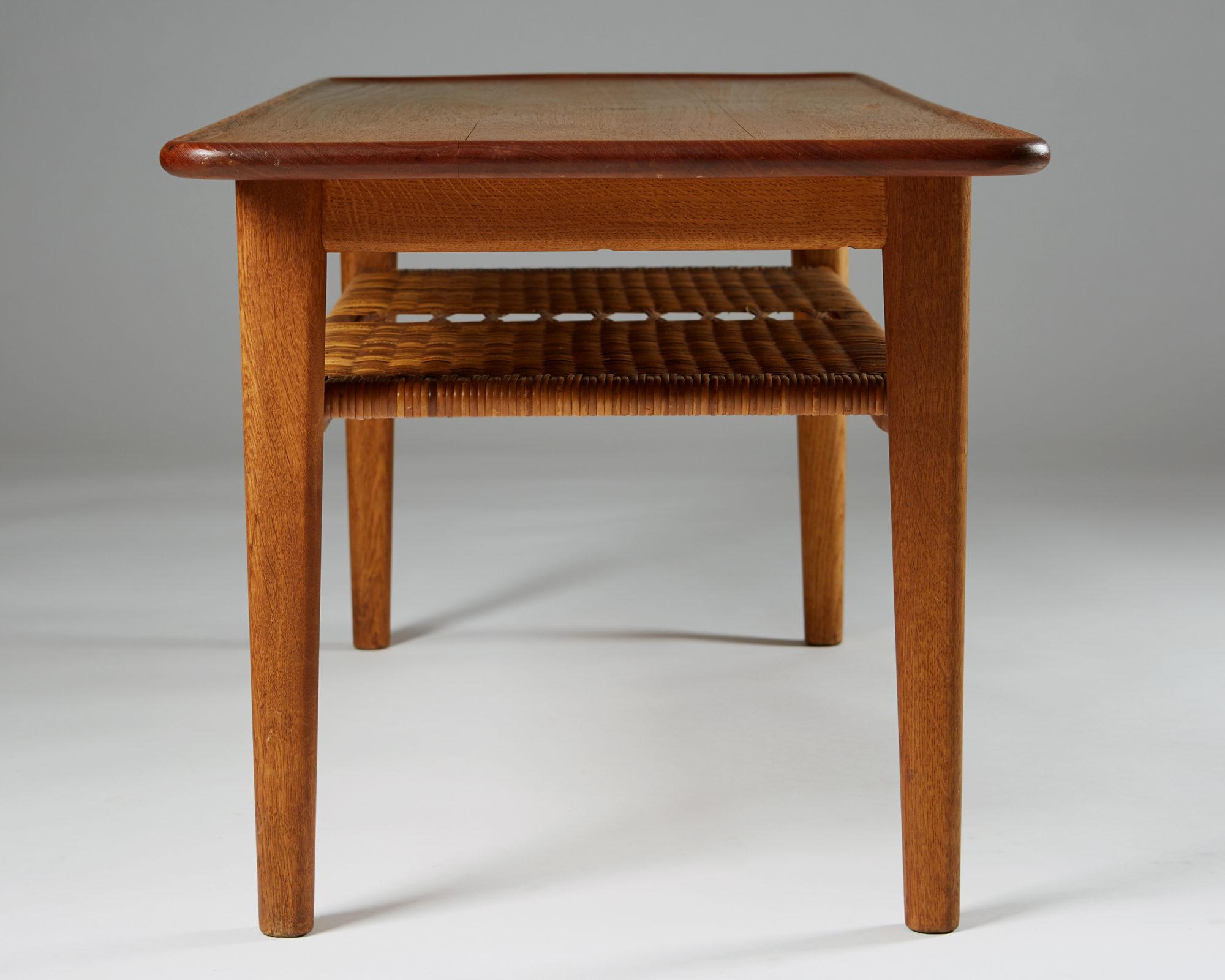 Occasional Table Designed by Hans Wegner for Andreas Tuck, Sweden, 1950s In Excellent Condition In Stockholm, SE