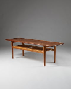 Occasional Table Model AT-10 Designed by Hans J. Wegner for Andreas Tuck