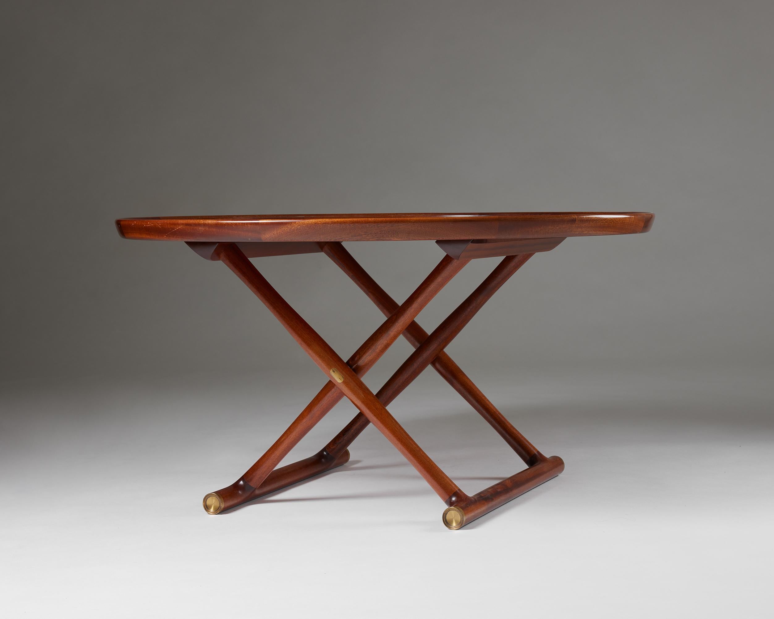 Mid-Century Modern Table d'appoint 'The Egyptian table', am designs By Mogens Lassen, Acajou laiton en vente