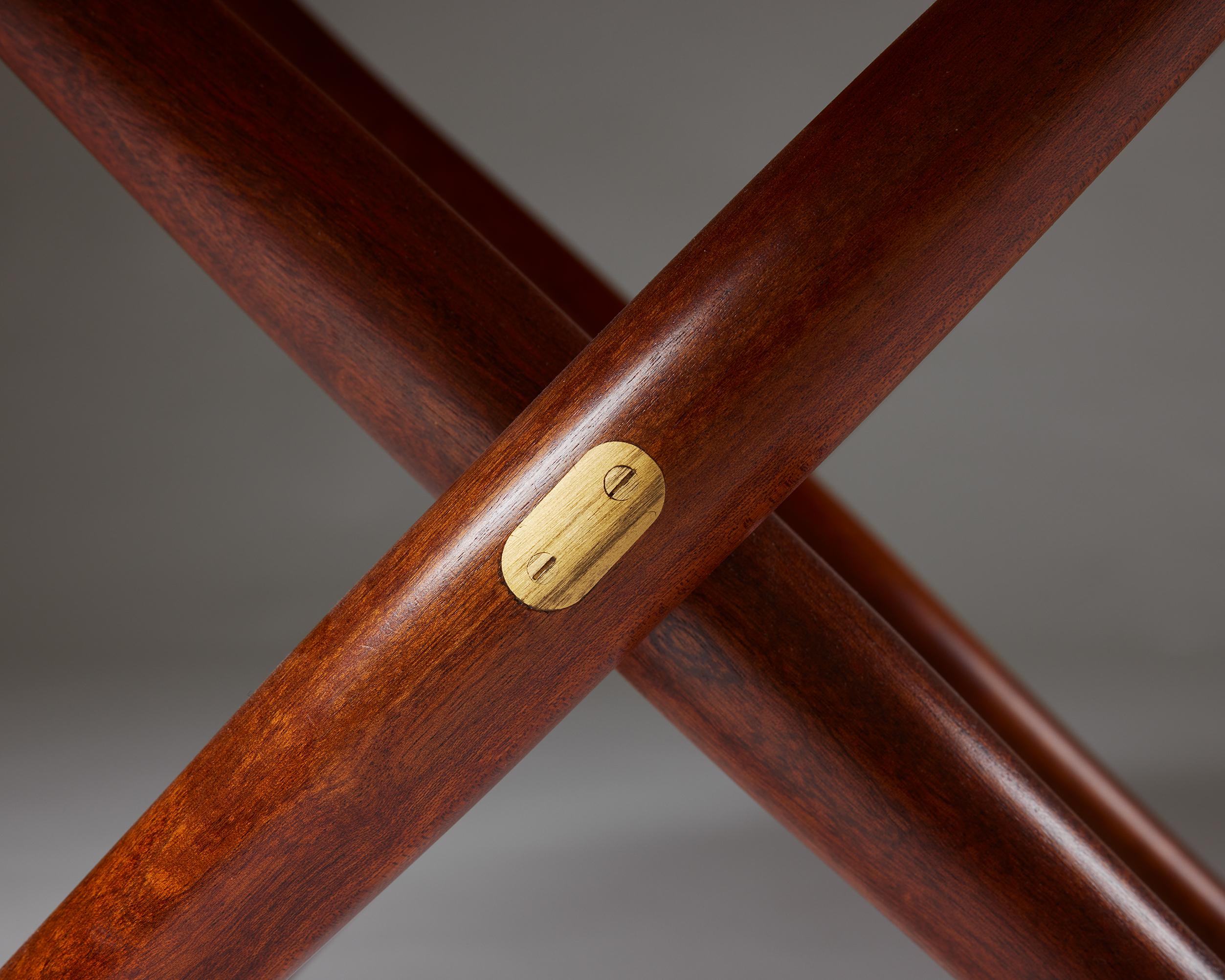 Occasional table ‘The Egyptian table’, designed by Mogens Lassen, Mahogany brass For Sale 1