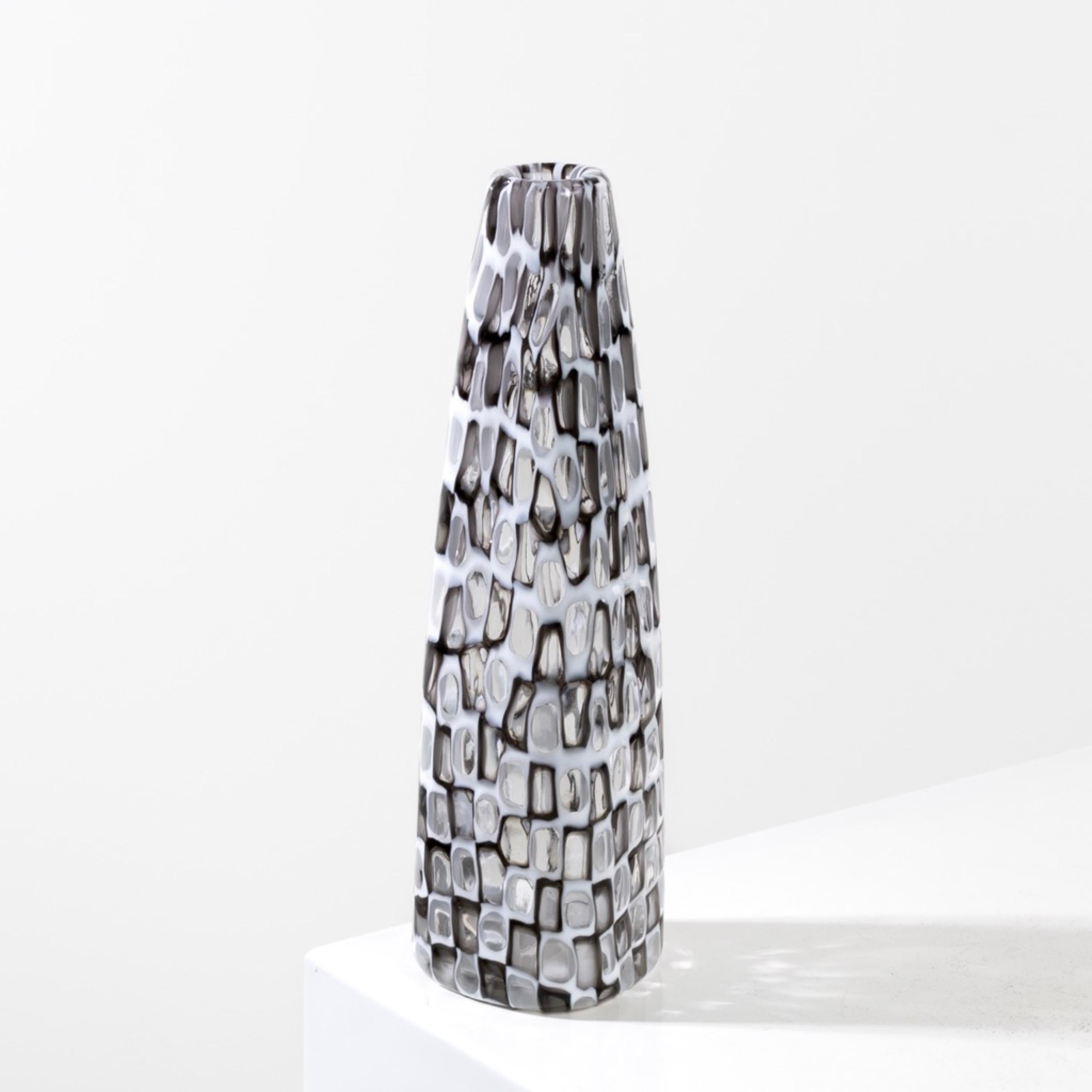 Occhi by Tobia Scarpa – Quadrangular shaped vase For Sale 1