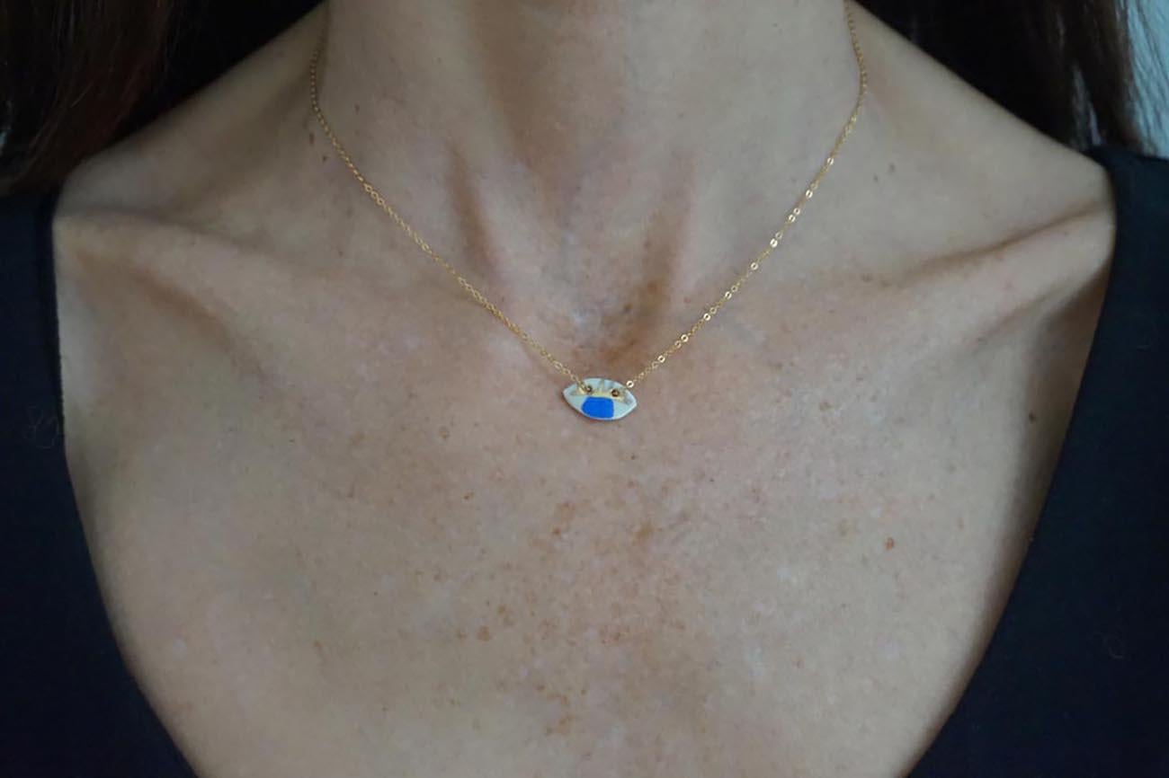 Occhi Necklace in Cobalt - Handmade porcelain charm with 14k gold leaf detail In New Condition For Sale In Brooklyn, NY