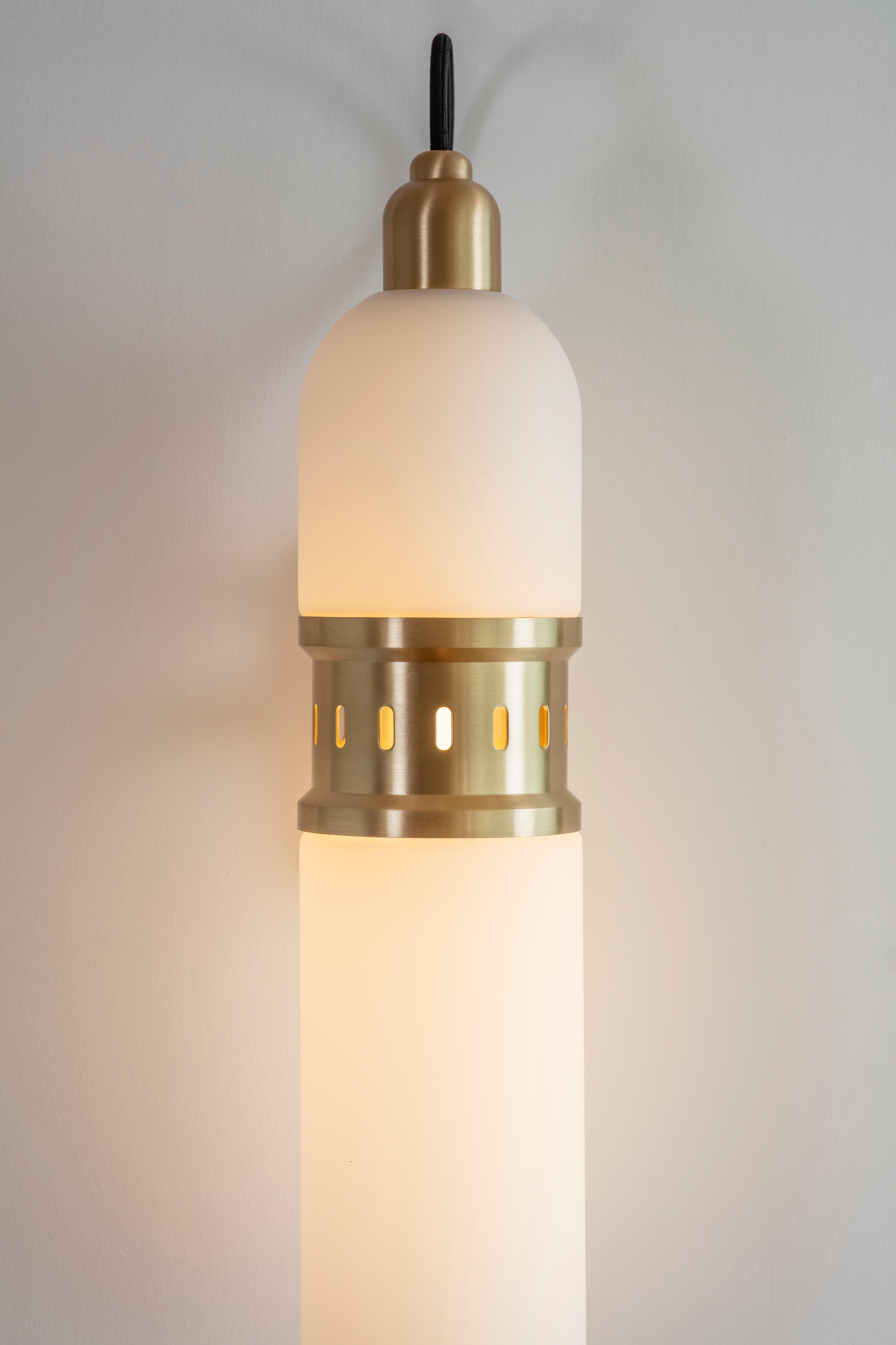 Occulo Brass Wall Lamp by Bert Frank In New Condition For Sale In Geneve, CH