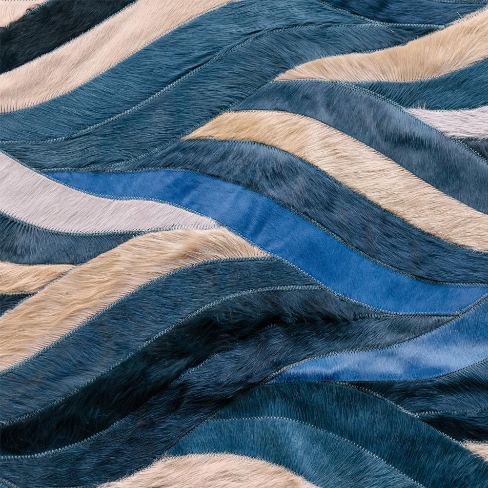 Ocean Inspired Customizable Cowhide Blue Onda Area Rug Large In New Condition For Sale In Charlotte, NC