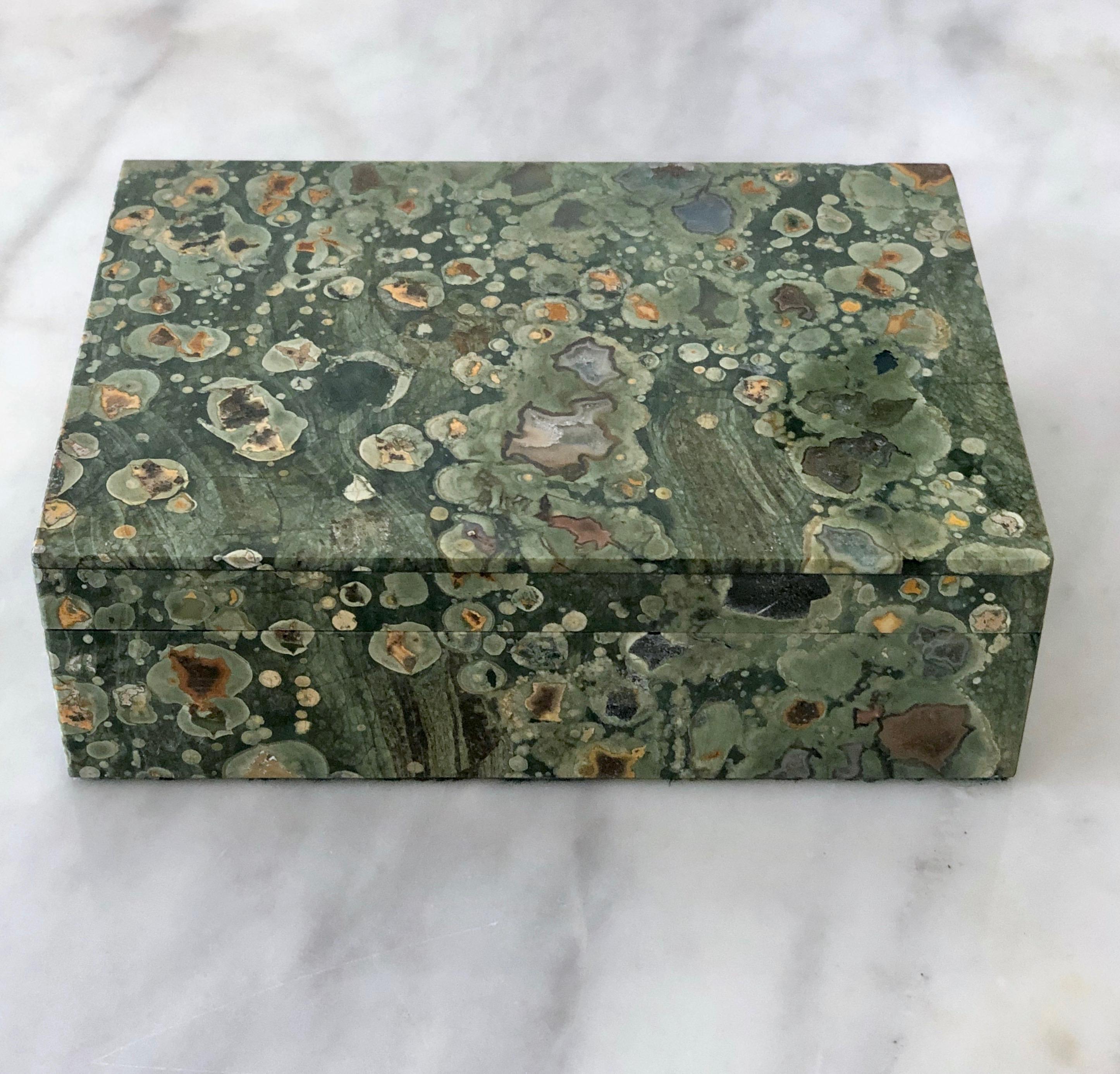 Ocean Jasper Stone Hinged Box In Good Condition In Palm Springs, CA