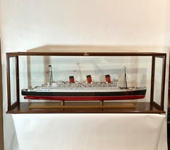 Ocean Liner Queen Mary Ship Model