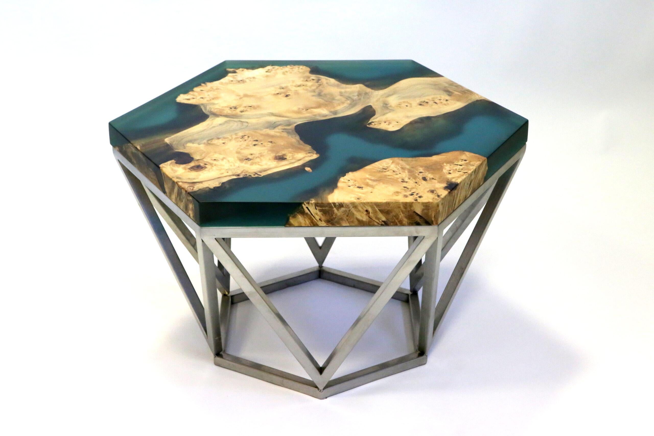 Table basse Ocean Reef par KV Design
Unique en son genre
Dimensions : D 60 x L 60 x H 50 cm.
MATERIAL : Bois de peuplier, époxy et métal.

Tous les produits sont fabriqués sur mesure en 1 exemplaire unique. Veuillez nous contacter.

KV Design est
