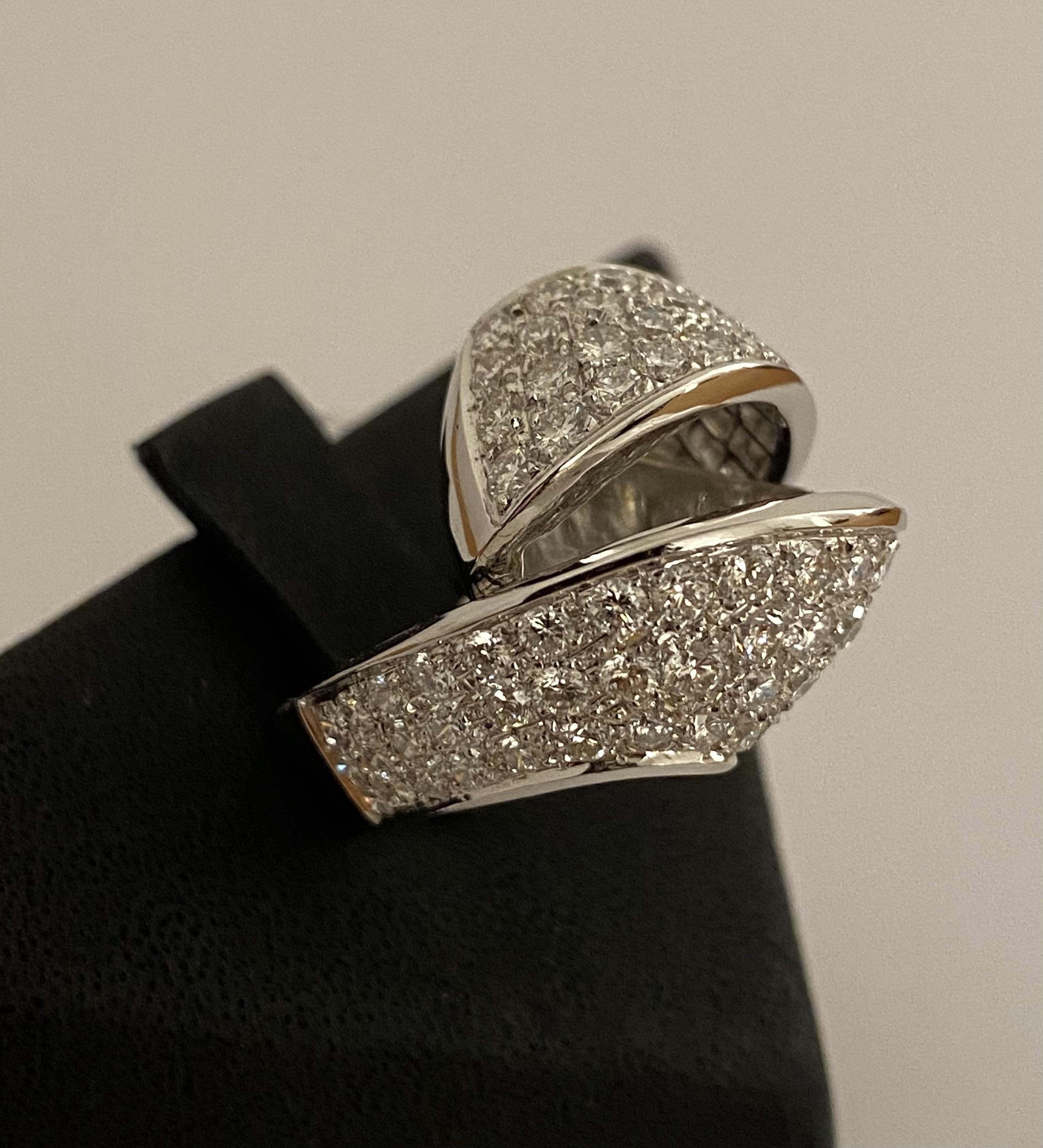 Brilliant Cut SCAVIA 18K White Gold Pave Ring For Sale