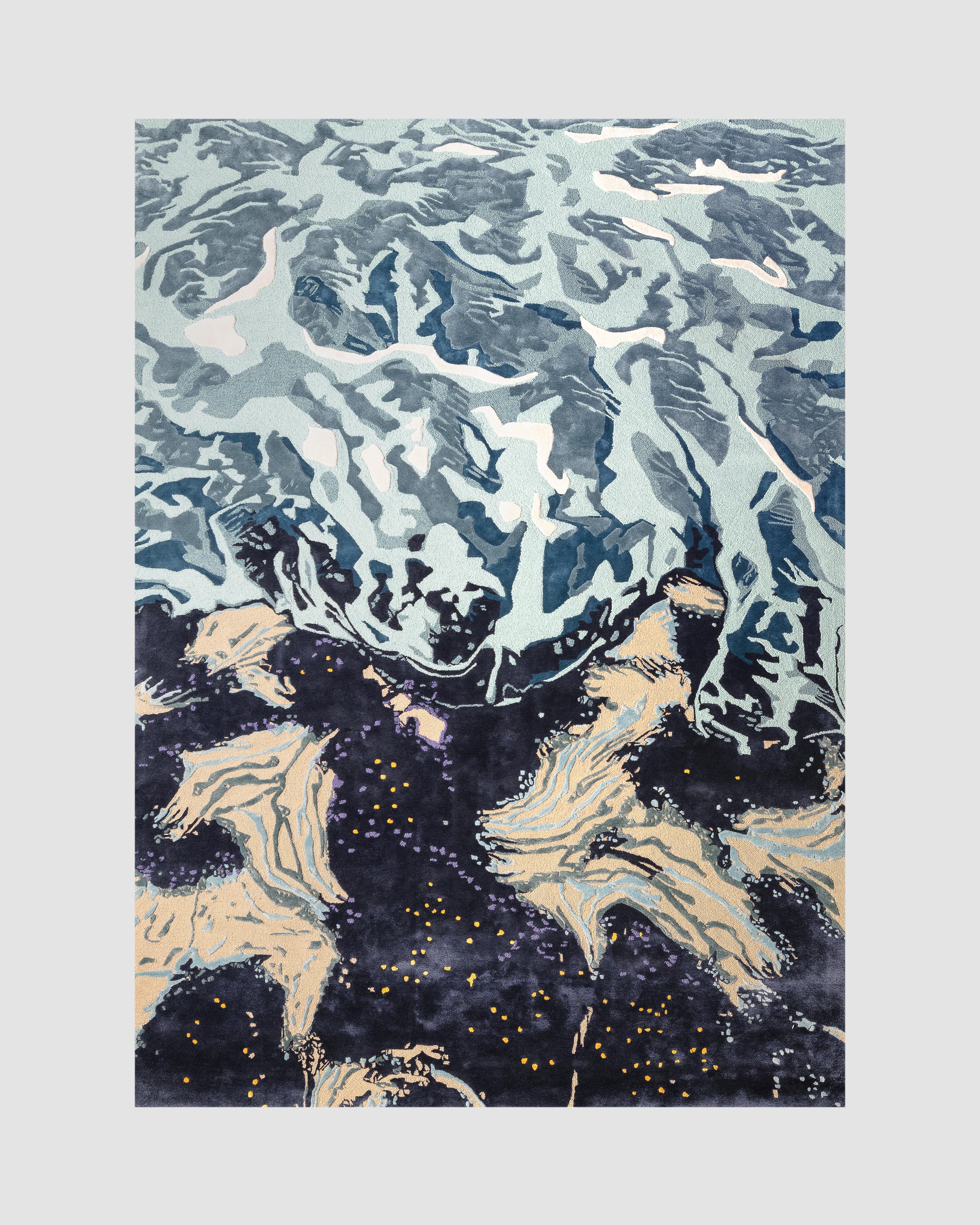 Tapis Ocean par Volver Studios
Dimensions : L 250 x L 350 cm : L 250 x L 350 cm.
MATERIAL : Laine et bambou.

Disponible en sept formats : 90 x 240 cm, 140 x 200 cm, 170 x 240 cm, 200 x 300 cm, 250 x 350 cm, 300 x 400 cm et 350 x 450 cm. Également