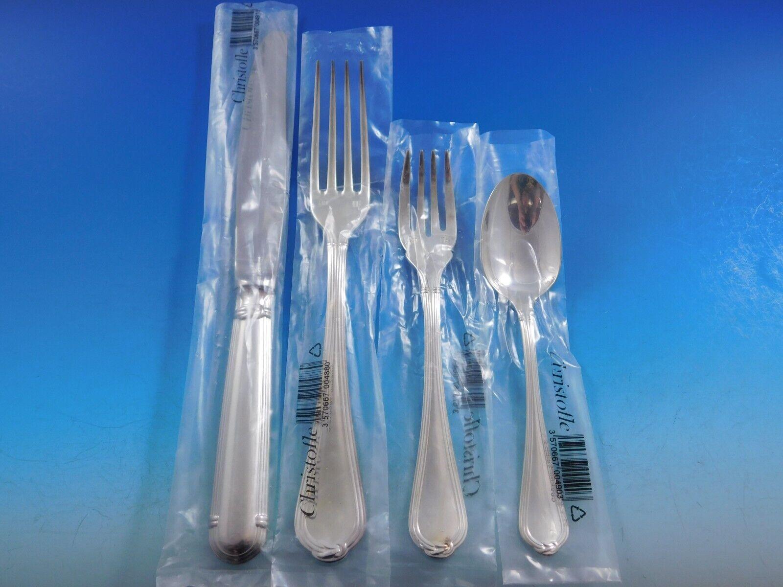 Dinner Size Oceana by Christofle France Silverplated Flatware set - 30 pieces. This set includes:

6 Dinner Knives, 9 3/4