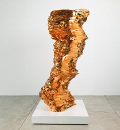 Oceana Eversus Sculpture Chrome Gold