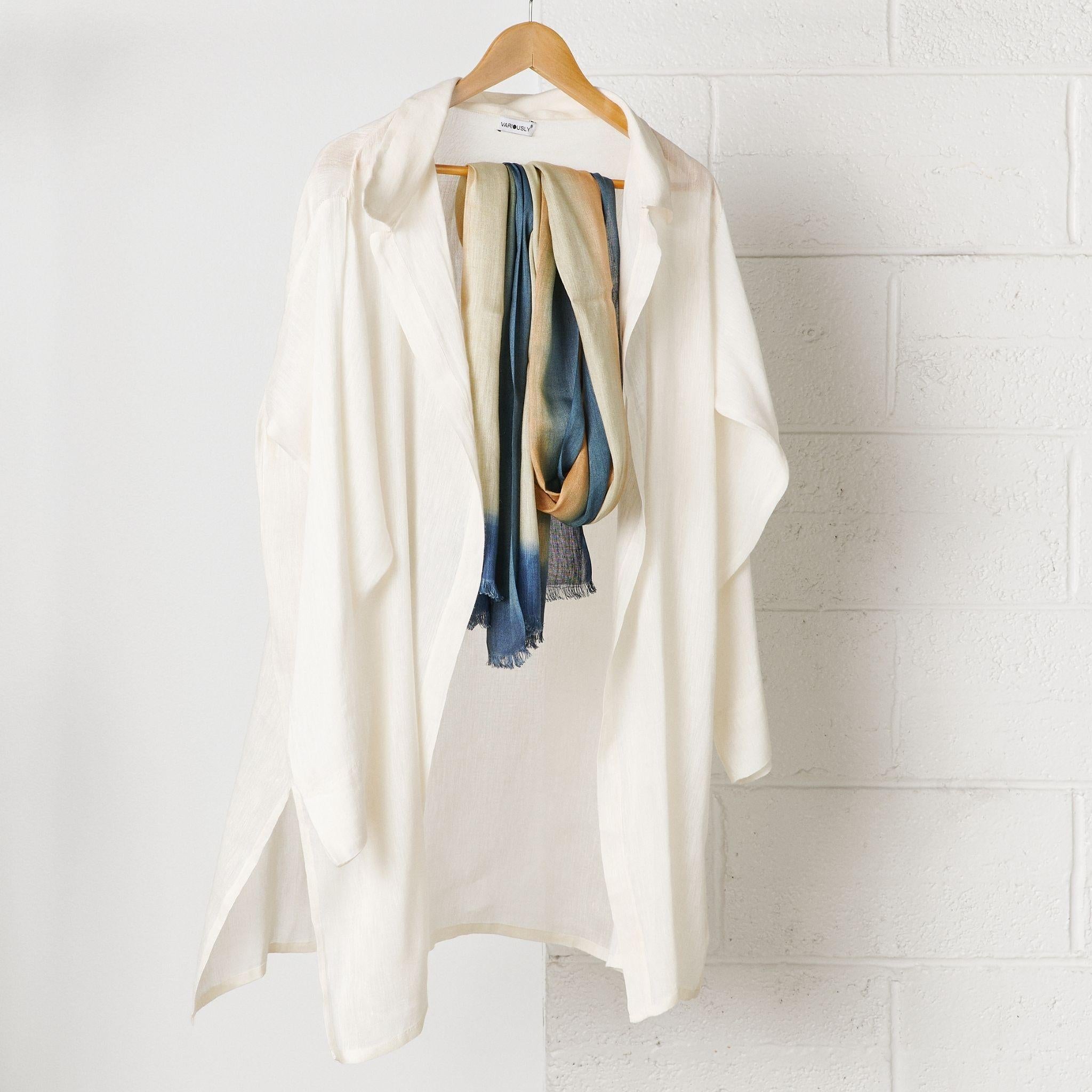 Oceana Soft Linen Silk Blue Beige Classic Artisanal Handloom Scarf In New Condition For Sale In Bloomfield Hills, MI