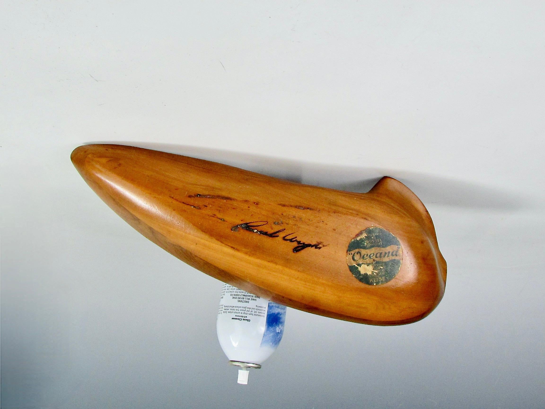  Oceana wood bowl branded Russel Wright retains early original Klise paper label For Sale 3