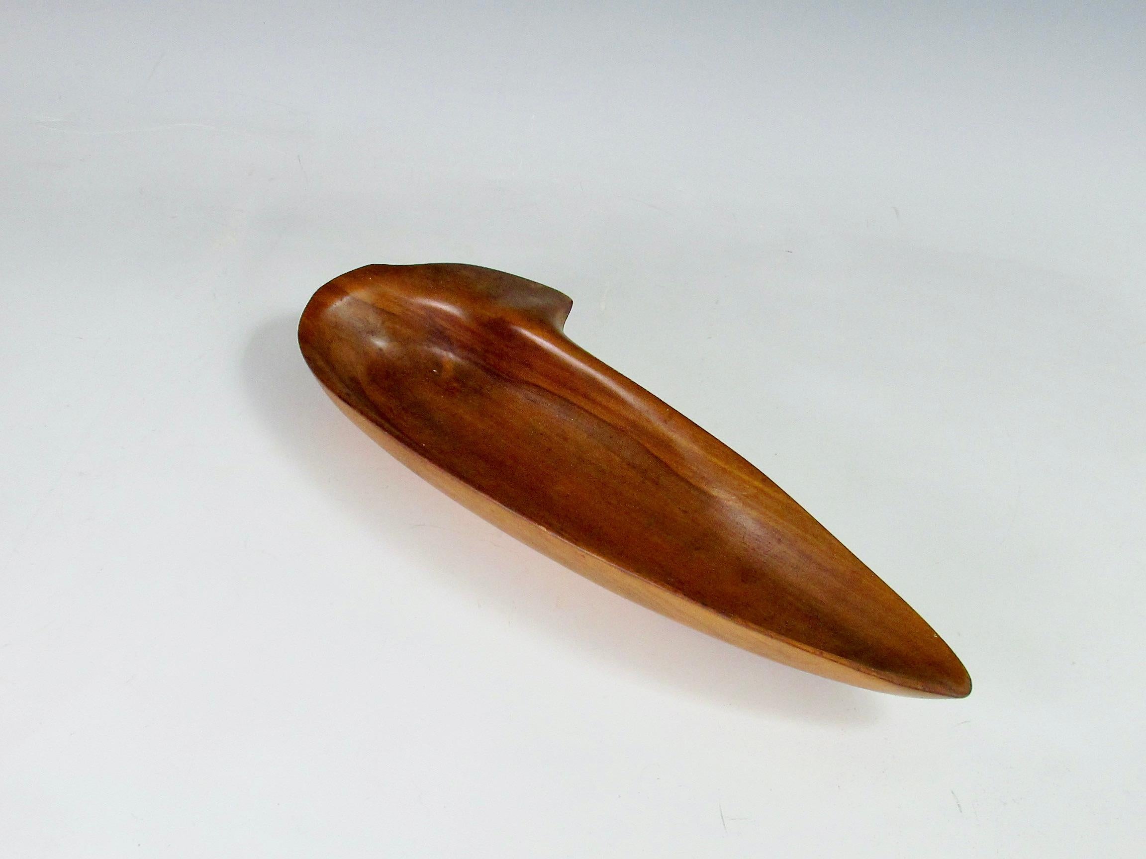 Hand-Crafted  Oceana wood bowl branded Russel Wright retains early original Klise paper label For Sale