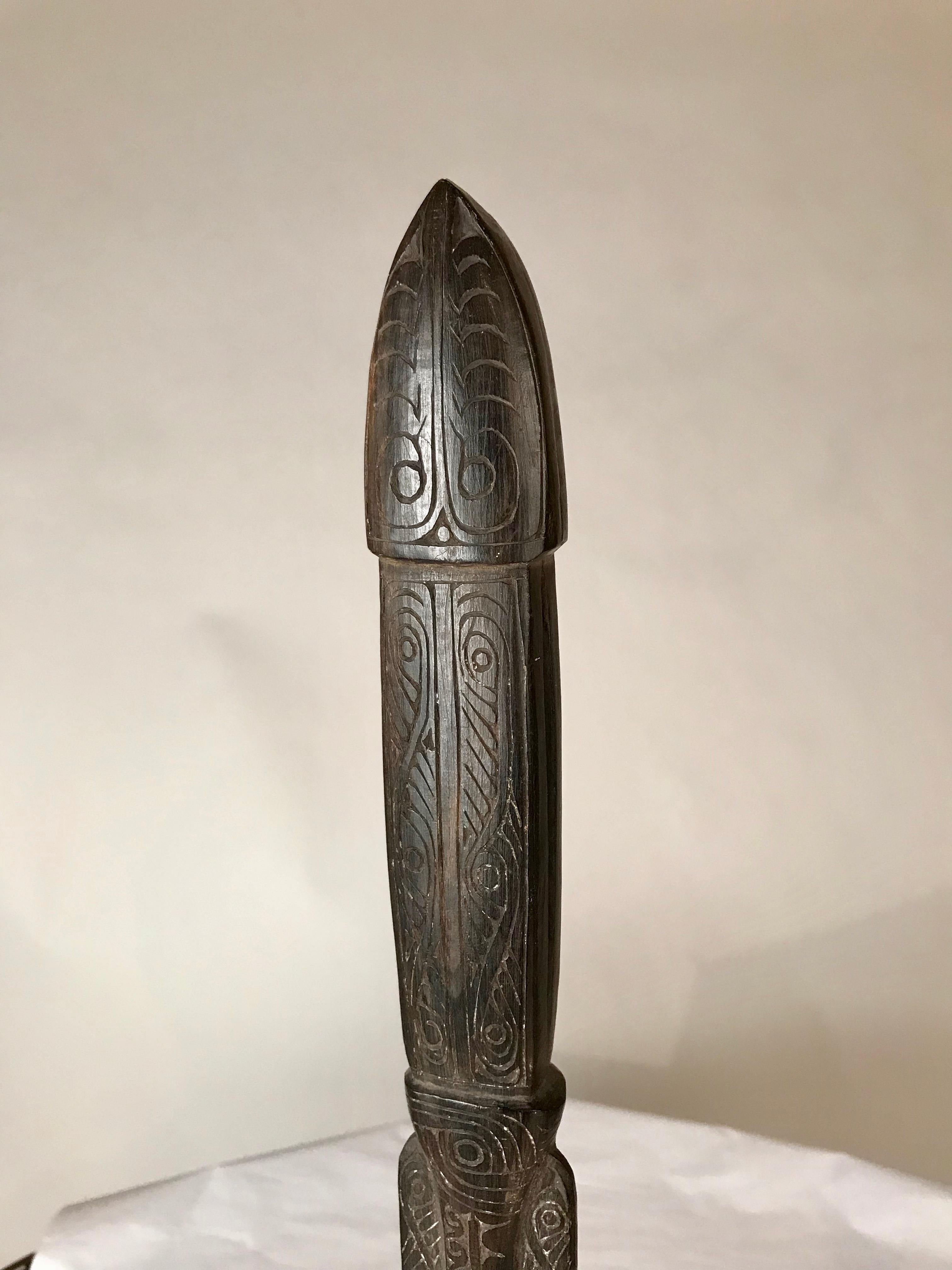 Spatule à citron vert en bois de feuillus sculpté d'Océanie, Papouasie-Nouvelle-Guinée en vente 8