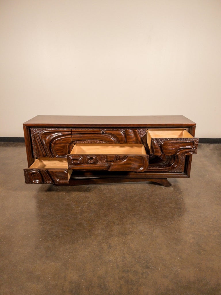 'Oceanic' Sculpted Walnut Dresser by Pulaski Furniture Corporation, circa 1969 For Sale 5