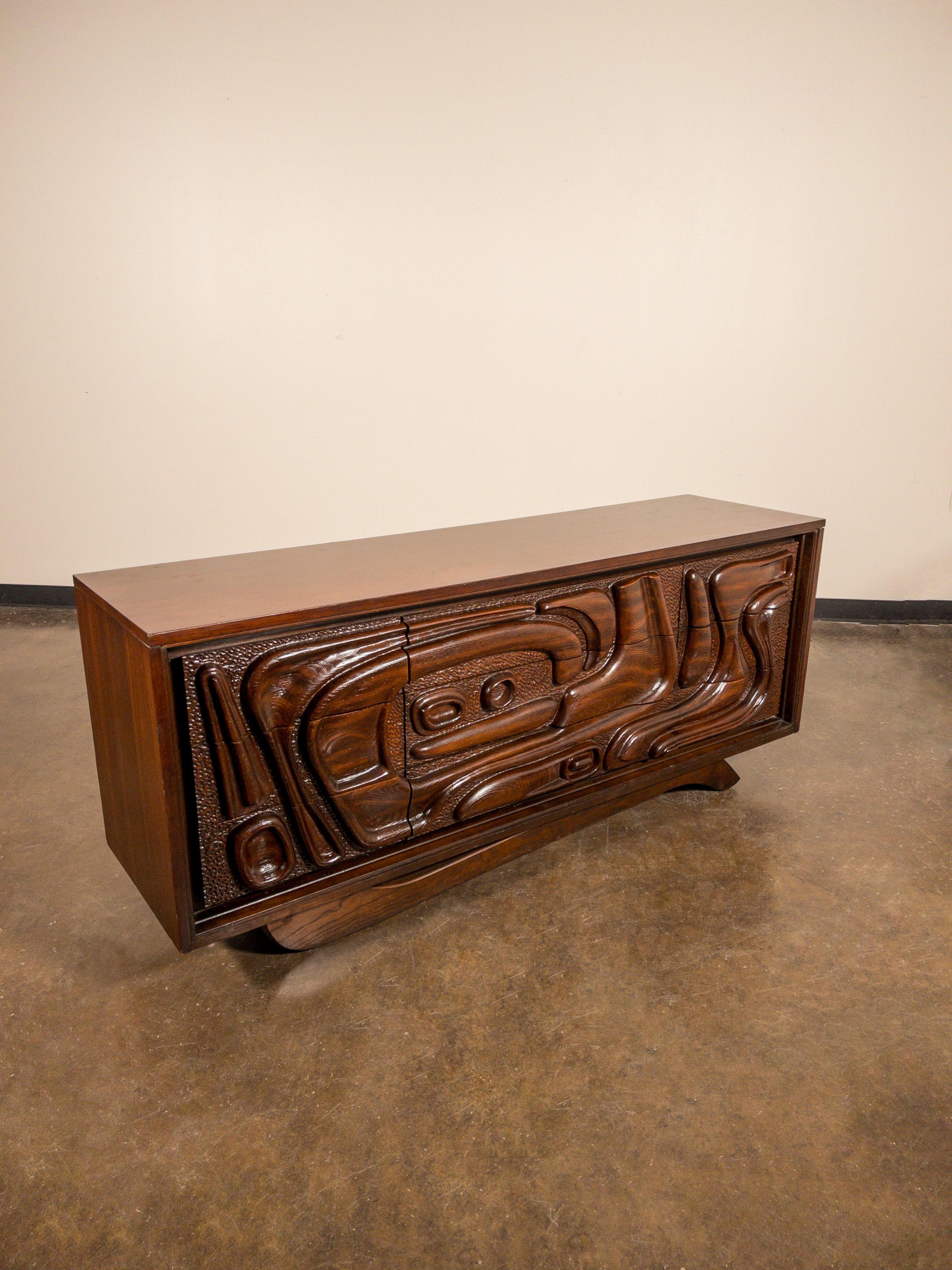 Mid-Century Modern 'Oceanic' Sculpted Walnut Dresser by Pulaski Furniture Corporation, circa 1969